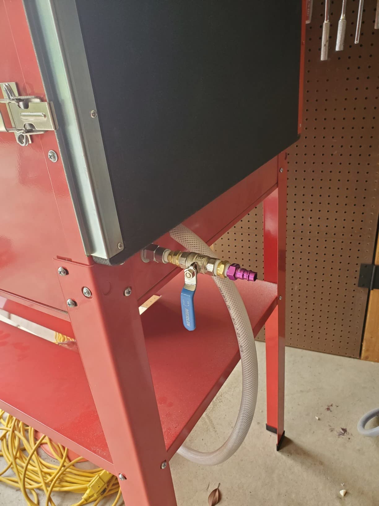 Central Pneumatic 40 Lb. Capacity Floor Blast Cabinet by Central Pneumatic customer photo 1