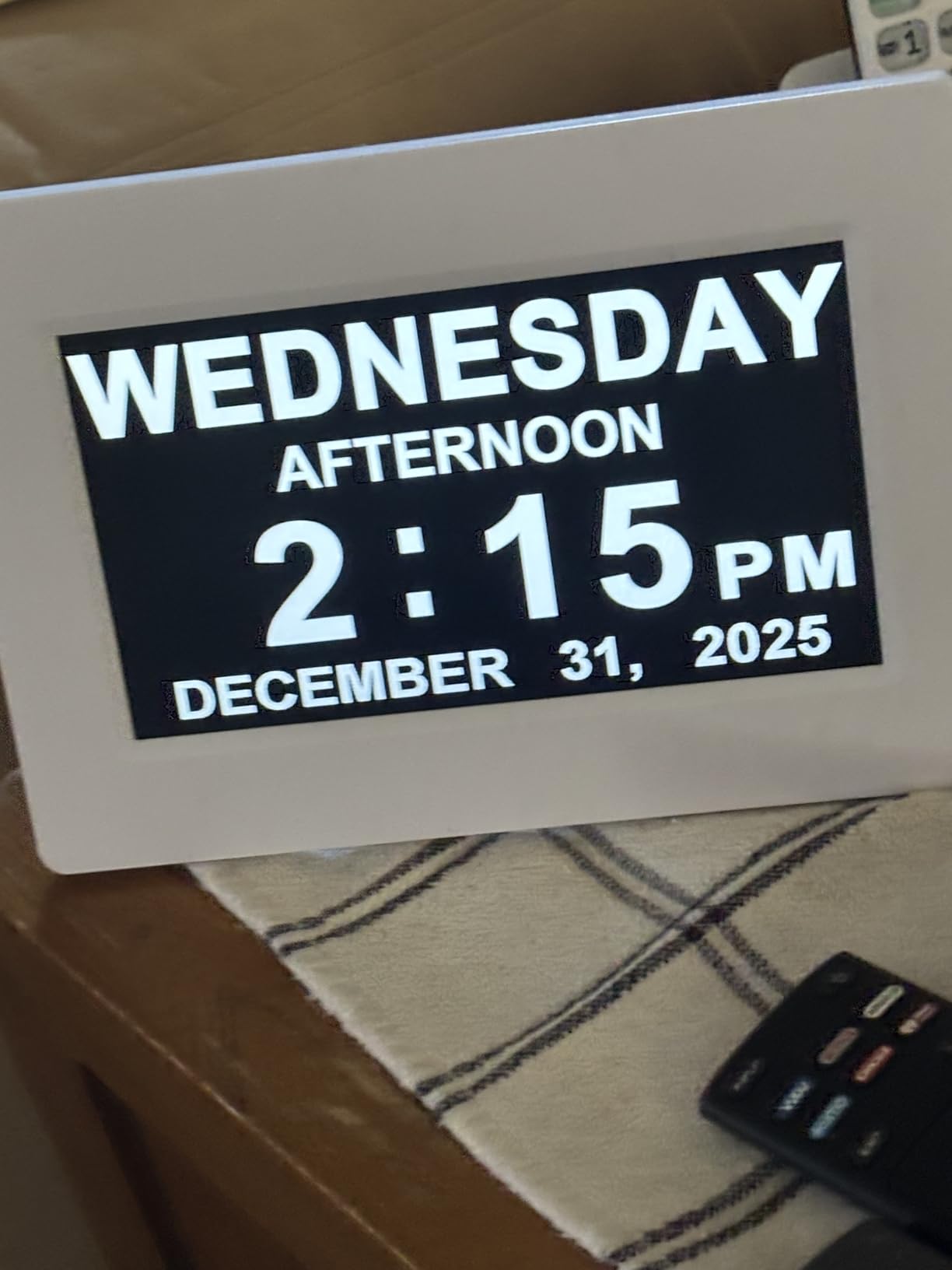 American Lifetime New 2026 Dementia Clock Large Digital Clock for Seniors, Large Display with Custom Alarms, Calendar Clock with Day & Date for Elderly, Clear Numbers Alzheimer Digital Clock White customer photo 2