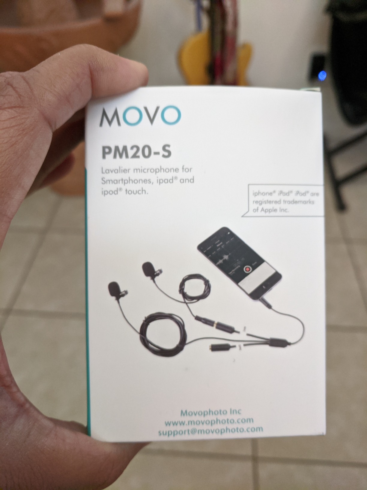 Movo Professional Lavalier Lapel Clip-on Interview Podcast Microphone with Secondary Mic and Headphone Monitoring Input for iPhone, iPad, Samsung, Android Smartphones, Tablets - Podcast Equipment customer photo 2