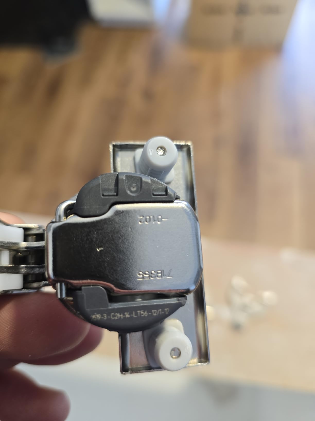 Blum Clip top BLUMOTION Hinge Kit (1 Kit), Full Overlay, 110° Opening Angle, Steel, Soft Close Euro-Style Hinges with Clip Mounting Plate for Frameless Cabinets customer photo 1