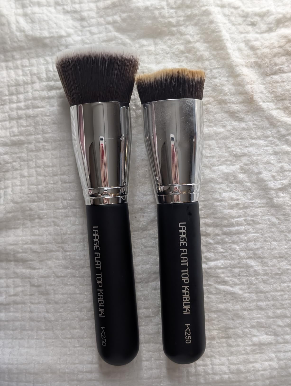 Cinema Secrets Original Blue Vanilla Makeup Brush Cleaner Solution - Professional Cleanser for Makeup Brushes - Quick-Drying, Rinse-Free Formula - Removes Stubborn Waterproof Make Up (16 fl oz) customer photo 1