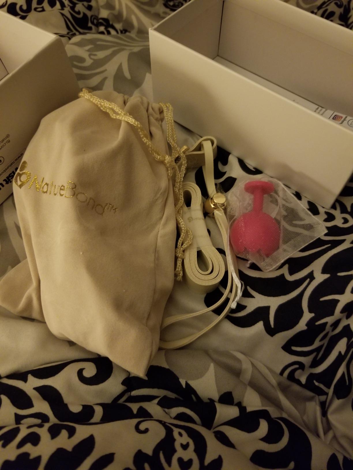 NatureBond Silicone Breast Pump with lid, Stopper, Strap, Pouch. Breastfeeding Essential Premium All in 1 Set. 3.4oz 100ml (Premium All-in-ONE) customer photo 1