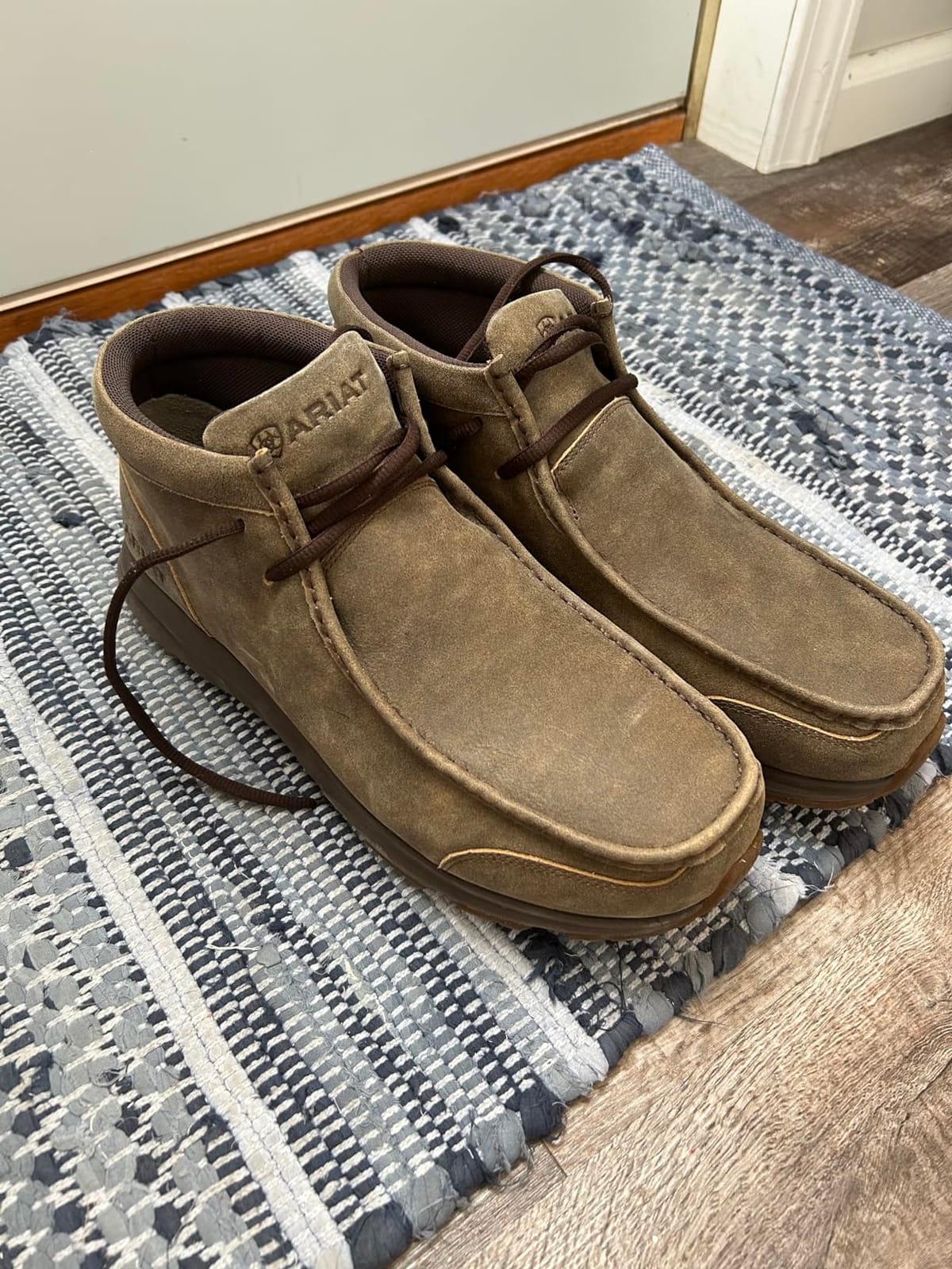 ARIAT Men's Spitfire Lace-Up Casual Boots - Brown customer photo 2