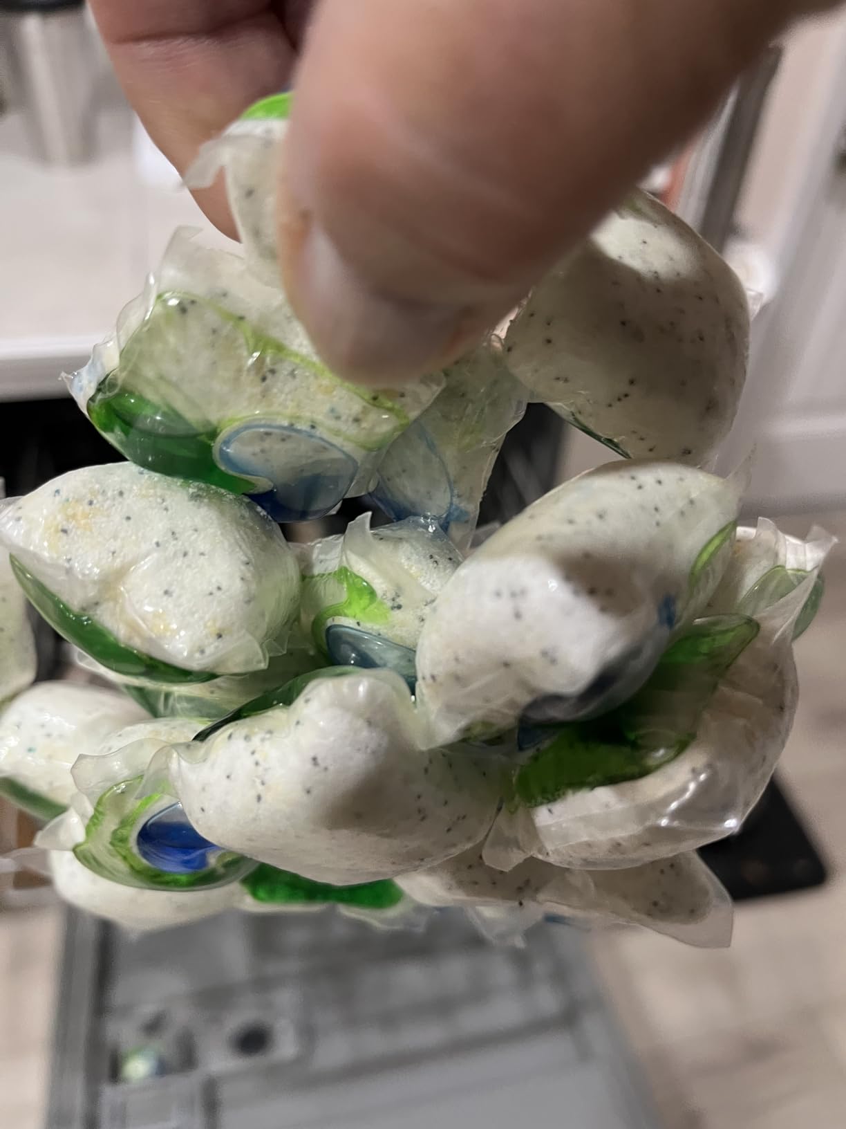 Cascade Complete Dishwasher Pods - Fresh Scent ActionPacs, Dishwasher Detergent, Dishwasher Soap, Detergent Pods, 78 Count customer photo 2