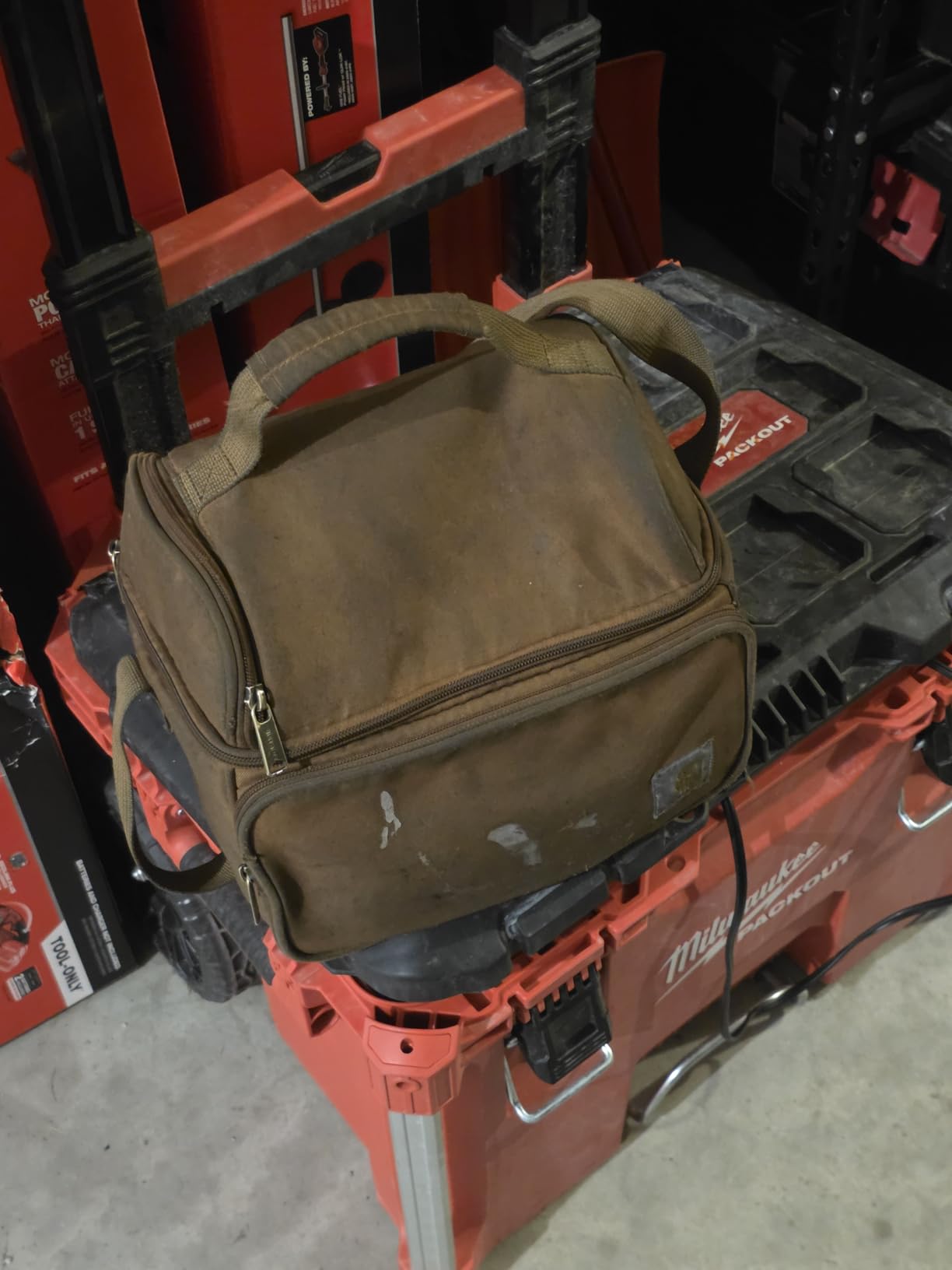 Carhartt Camping Cooler, Worksite Lunch Box, Soft Shell Lunch Bag for Construction Sites, Work and Everyday Use, Brown customer photo 1