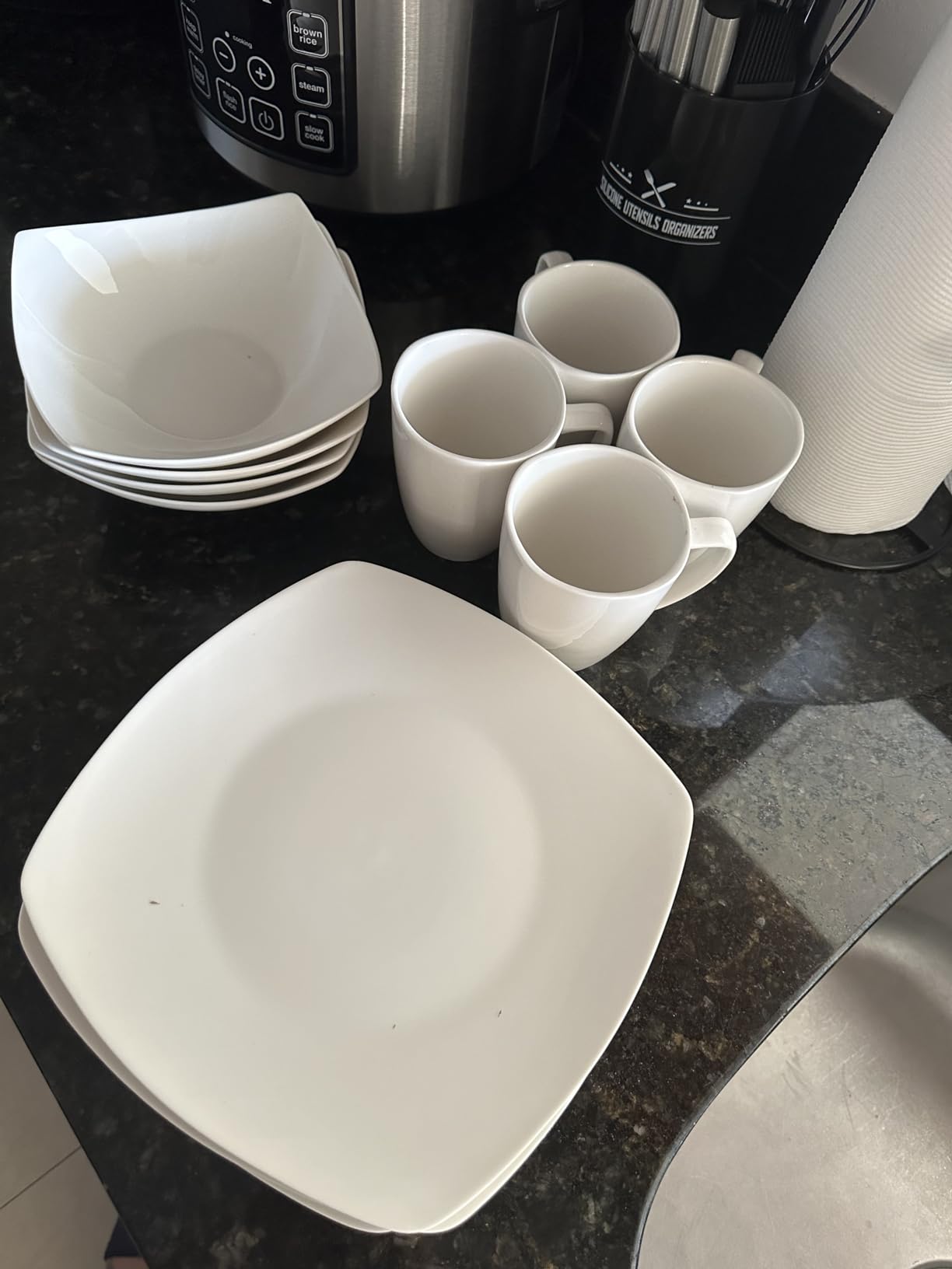 Gibson Home Amelia Court Porcelain Chip and Scratch Resistant Dinnerware set, Service for 4 (12pcs), White (Soft Square) customer photo 2