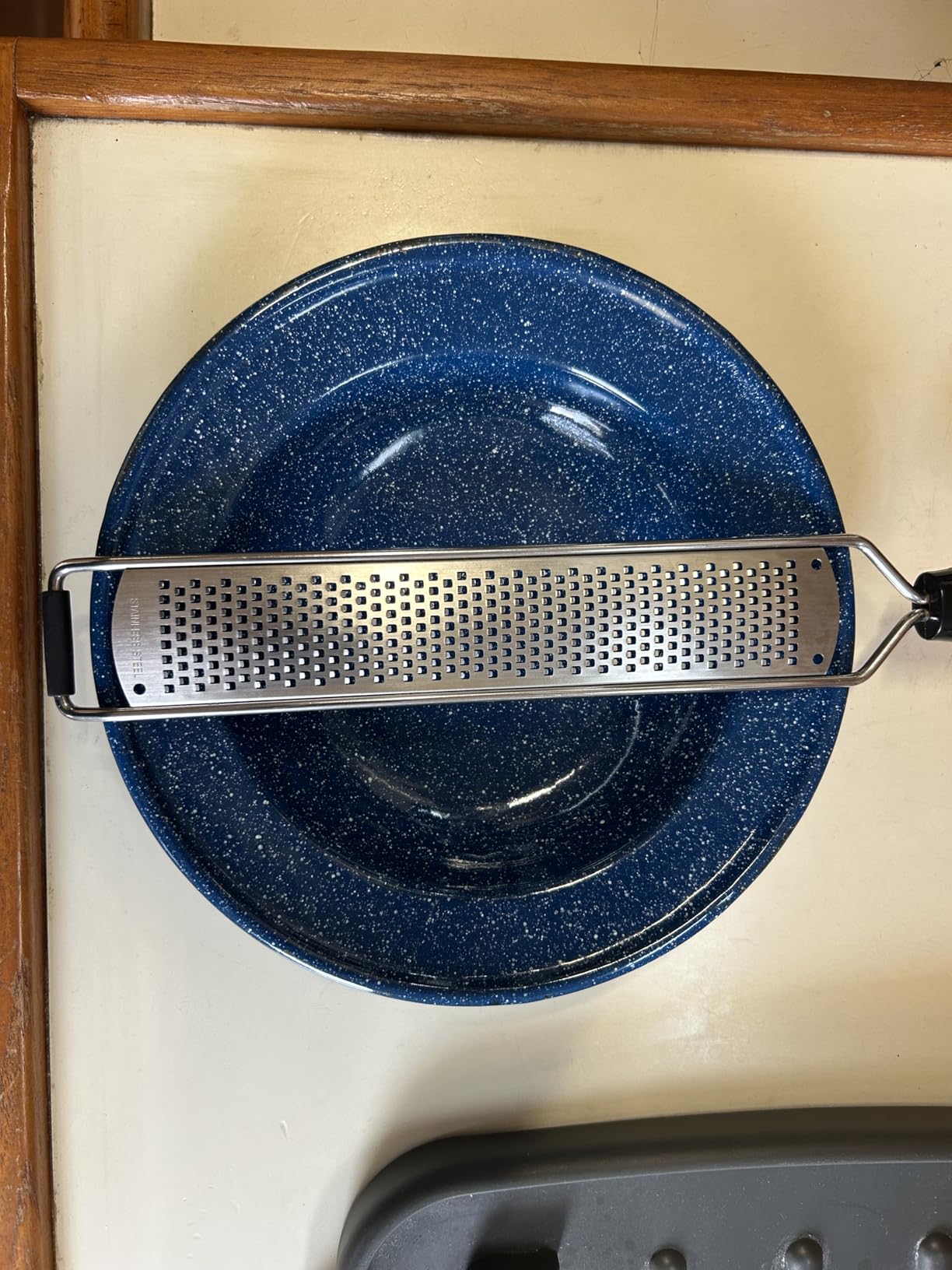 Deiss PRO Lemon Zester & Heavy Duty Grater - Parmesan, Garlic, Nutmeg, Chocolate, Fruits, Vegetables, Ginger & Cheese Shredder customer photo 2