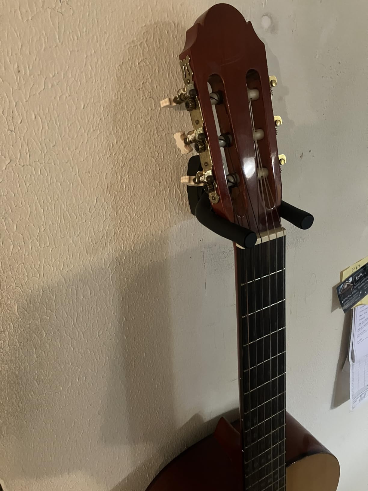 6 Pcs Guitar Hangers Keep Hook Holder Wall Mount for All Size Guitars, Bass, Mandolin, Banjo customer photo 2