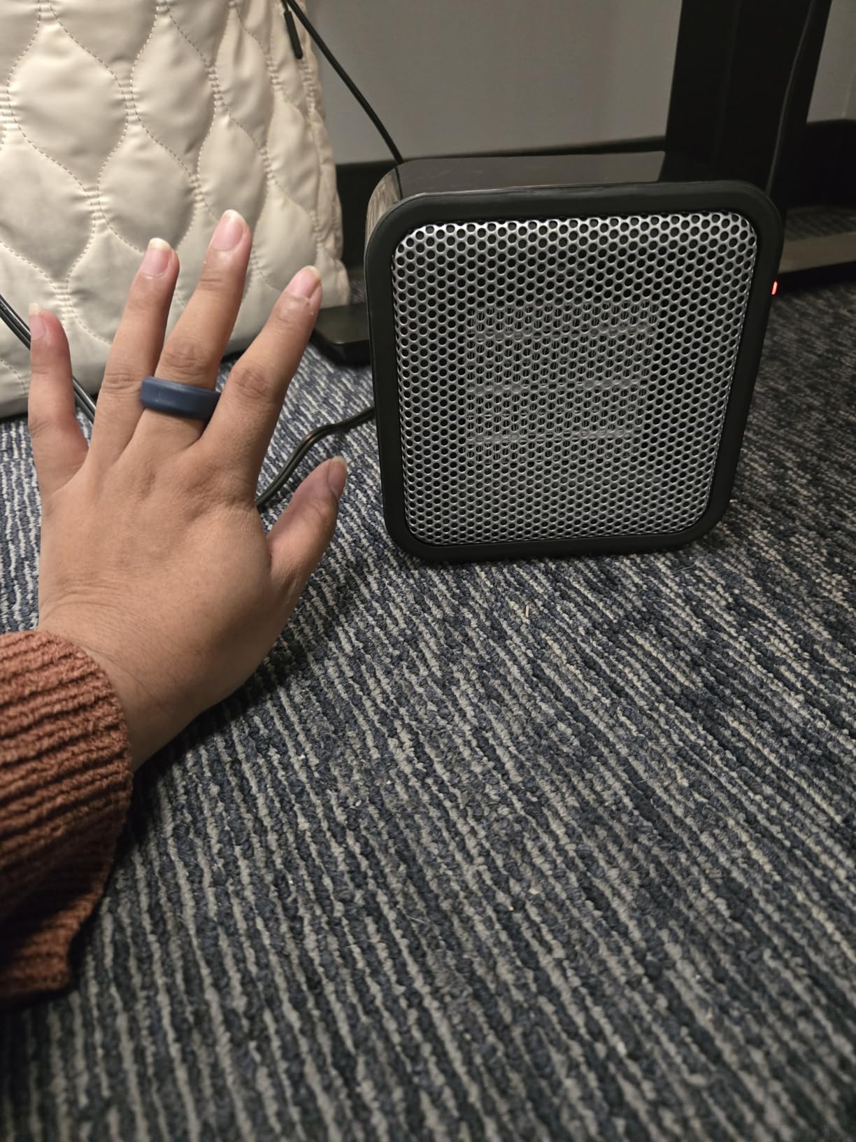 Amazon Basics Ceramic Portable Mini Space Heater for Office Desk, Indoor Use, Fast Heating, 500W, With Tip-Over Protection, Lightweight 1.4 lbs, Black, 5.87