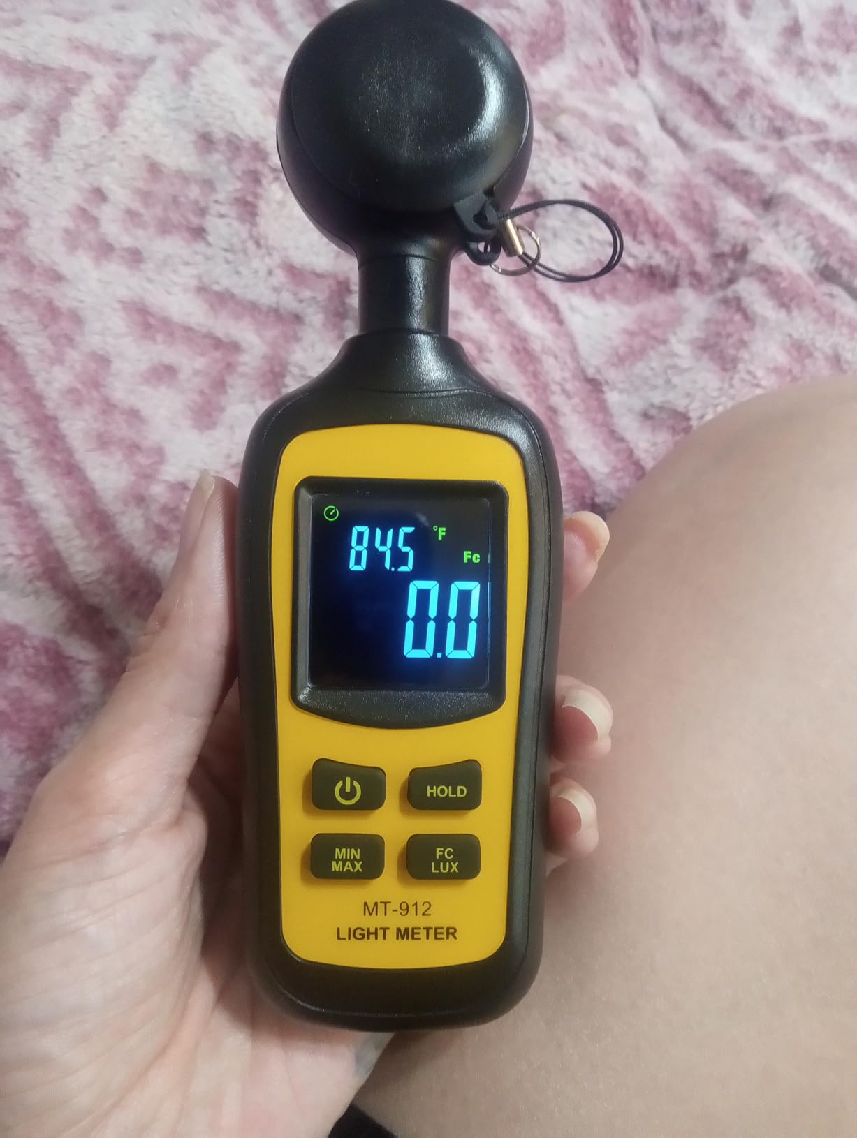 Light Meter Digital Illuminance Meter Handheld Ambient Temperature Measurer, Range up to 200,000 Lux, Luxmeter with 4 Digit Color LCD Screen customer photo 1