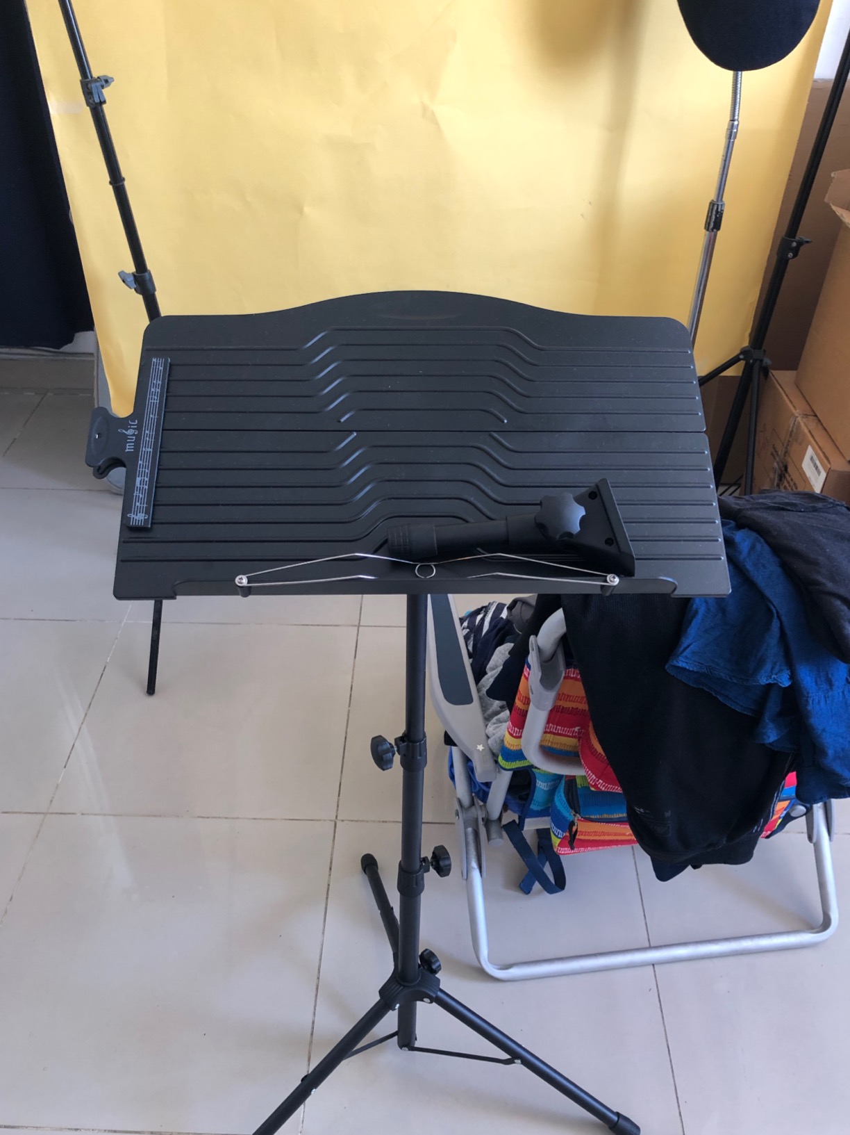 Donner DMS-1 Sheet Music Stand with Light & Carrying Bag customer photo 2