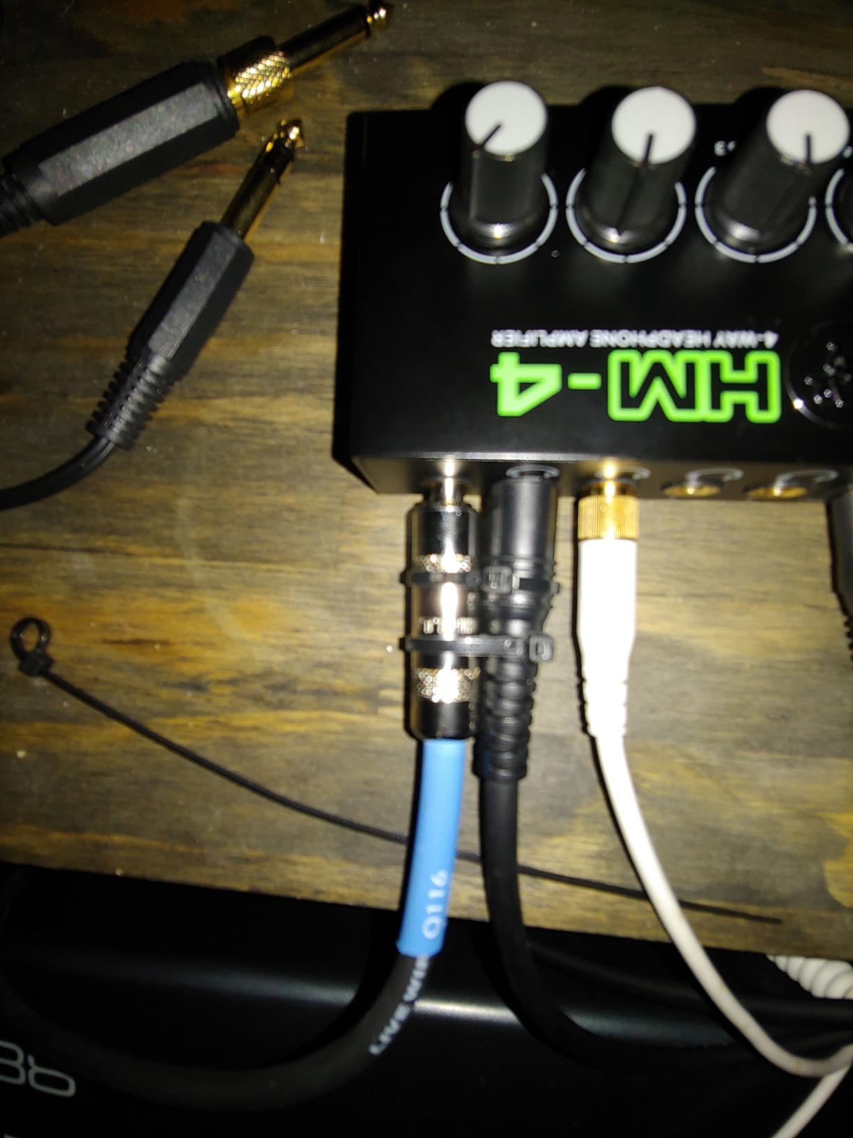 Mackie HM-4 Headphone Amplifier (4-Channel), Compact Splitter, Black customer photo 2