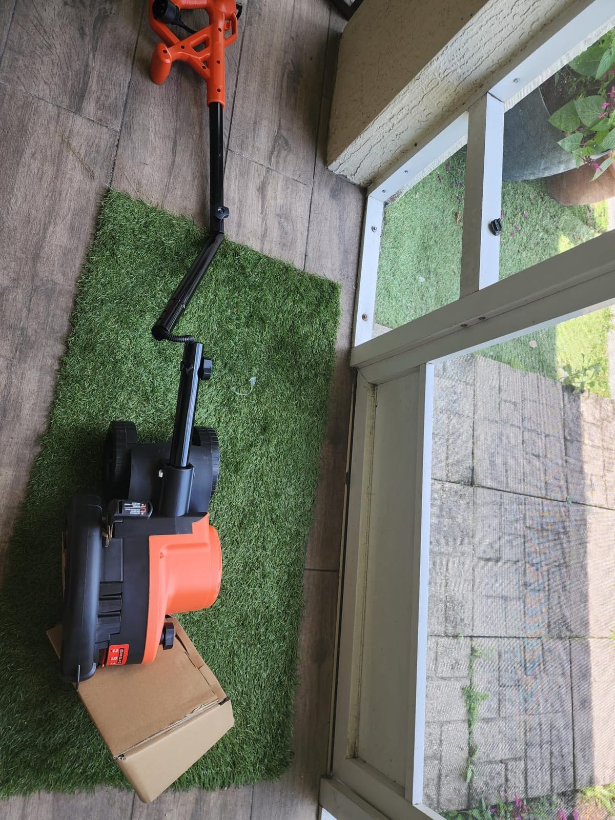 BLACK+DECKER Lawn Edger Trencher 2 in 1, 12 Amp 7.5 in. Electric Edger Lawn Tool for Landscaping and Trench Digger, 3 Height Settings, Corded (LE760FF) customer photo 2