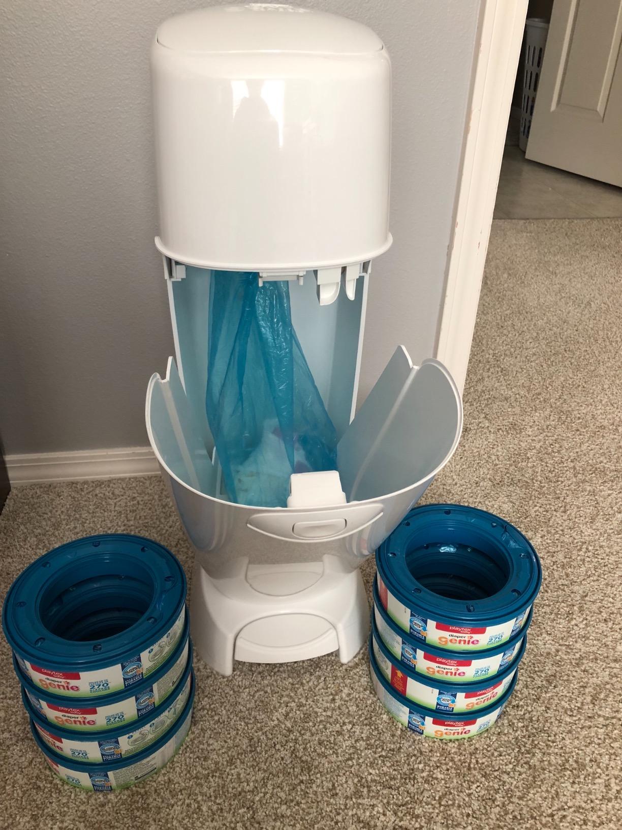 Diaper Genie Registry Gift Set | Includes Diaper Genie Complete Diaper Pail, 8 Refill Bags, 1 Carbon Filter | Perfect Starter Kit customer photo 2