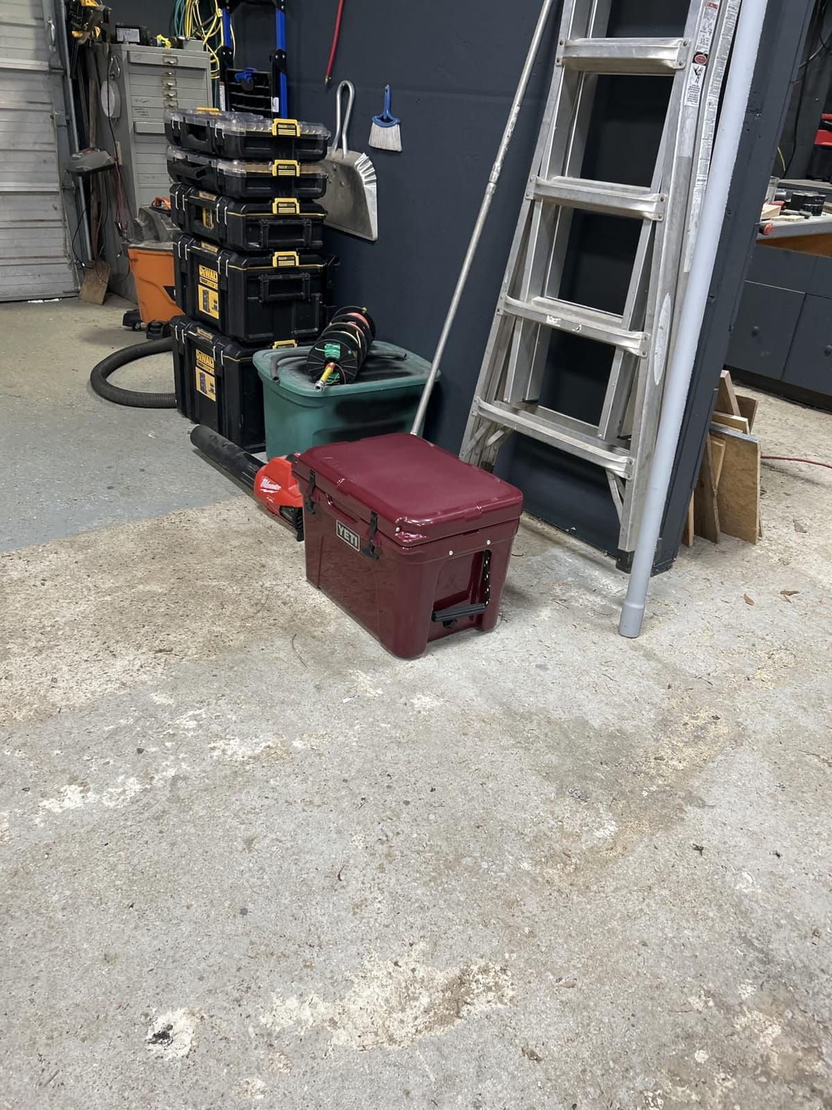 YETI Tundra 35 Cooler customer photo 1