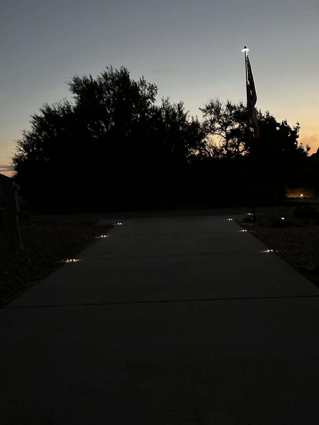SIEDiNLAR Solar Deck Lights Outdoor LED Driveway Dock Lights, 4 Pack, White | Solar Powered Outdoor Waterproof Road Markers for Step Sidewalk Stair Garden Ground Pathway Yard customer photo 1