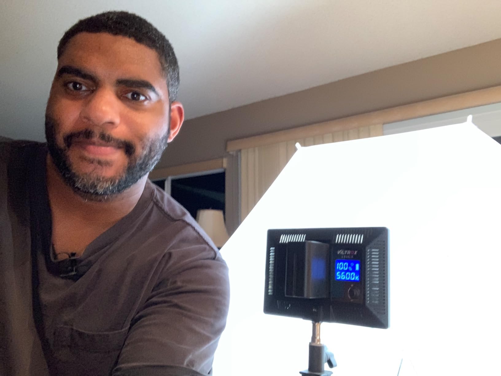 VILTROX 15W LED Video Light Panel, 3300K-5600K On Camera Light, Super Thin customer photo 2