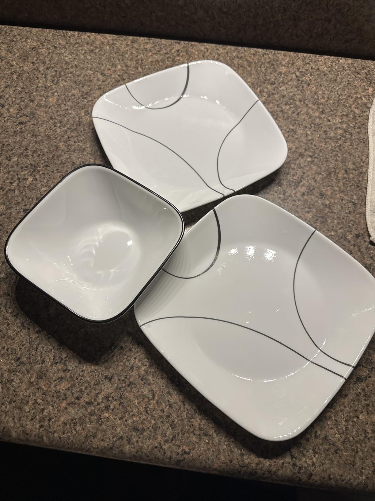 Corelle Vitrelle 18-Piece Service for 6 Dinnerware Set Triple Layer Glass and Chip Resistant, Lightweight Square Plates and Bowls Set, Timber Shadows customer photo 2