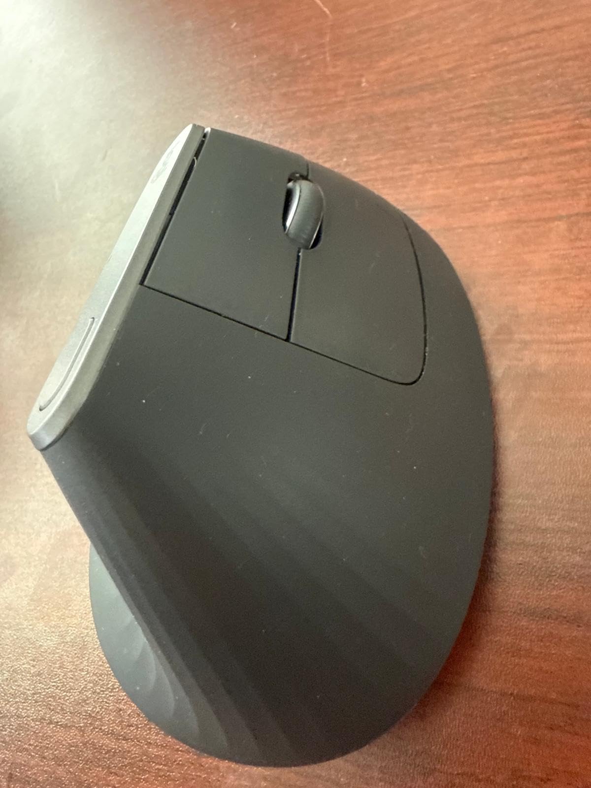 Logitech MX Vertical Wireless Mouse Ergonomic Design - Graphite | Reduces muscle strain, move content between 3 Windows and Apple computers, rechargeable customer photo 2