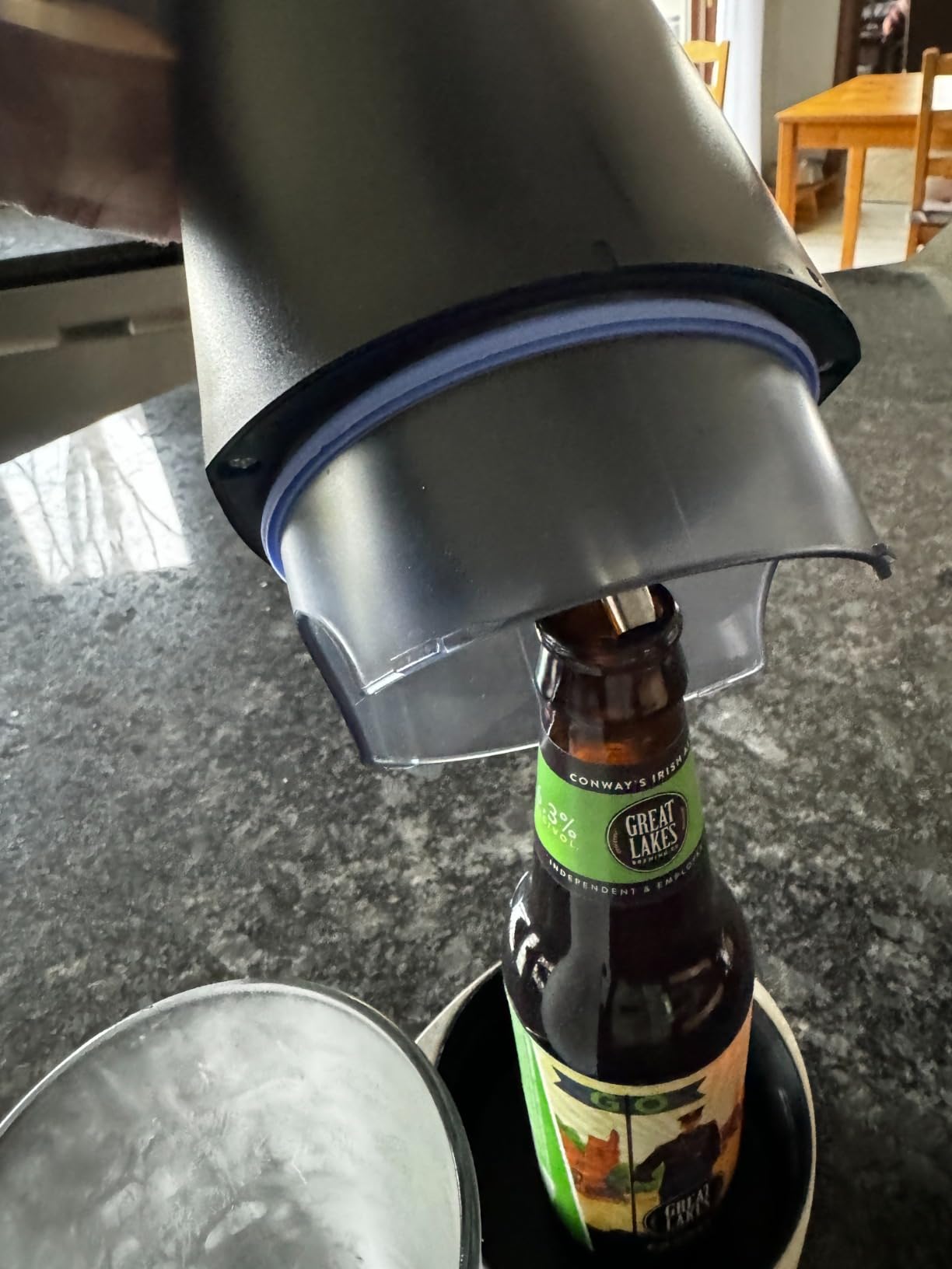 FIZZICS - DraftPour Beer Dispenser - Converts Any Can or Bottle Into a Nitro-Style Draft, Gift for Men and Beer Enthusiast, Beer Tap Draft Machine - Carbon customer photo 1