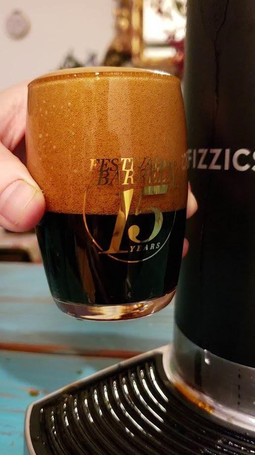 FIZZICS - DraftPour Beer Dispenser - Converts Any Can or Bottle Into a Nitro-Style Draft, Gift for Men and Beer Enthusiast, Beer Tap Draft Machine - Carbon customer photo 2