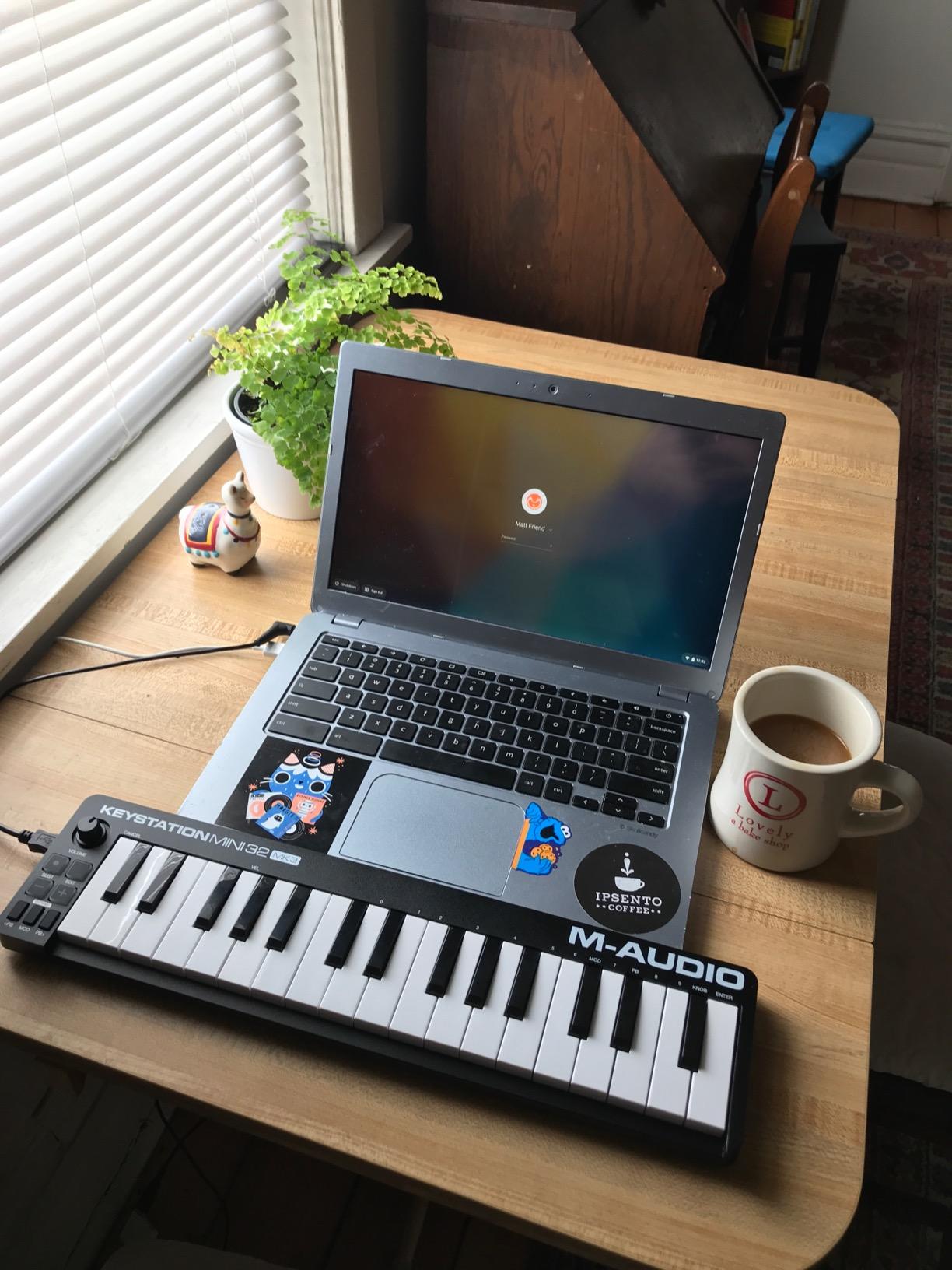 M-AUDIO Keystation Mini 32 MK3 USB MIDI Controller customer photo 2