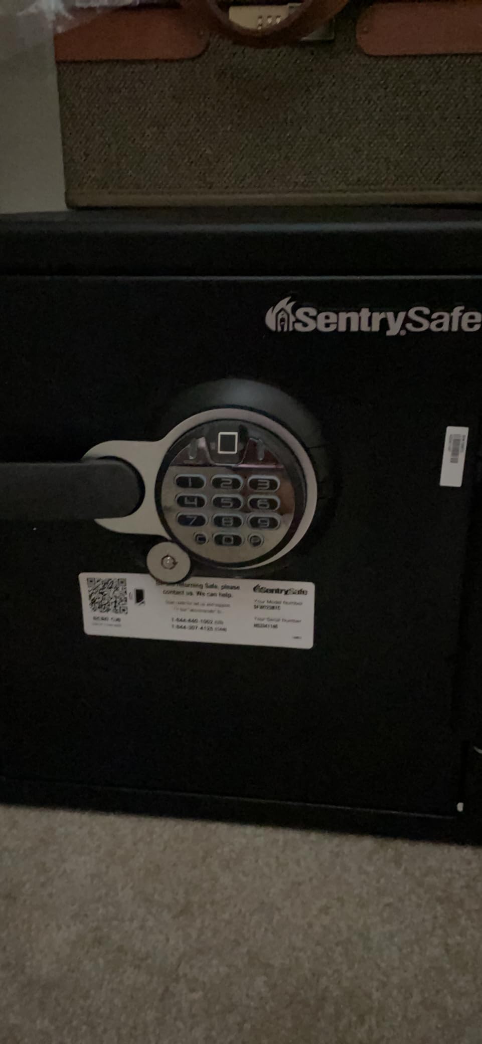 SentrySafe Fireproof and Waterproof Home Safe with Biometric Fingerprint Lock, Keypad, and Key Lock for Securing Money, Jewelry, Documents, 1.23 Cubic Feet, SFW123BTC customer photo 1
