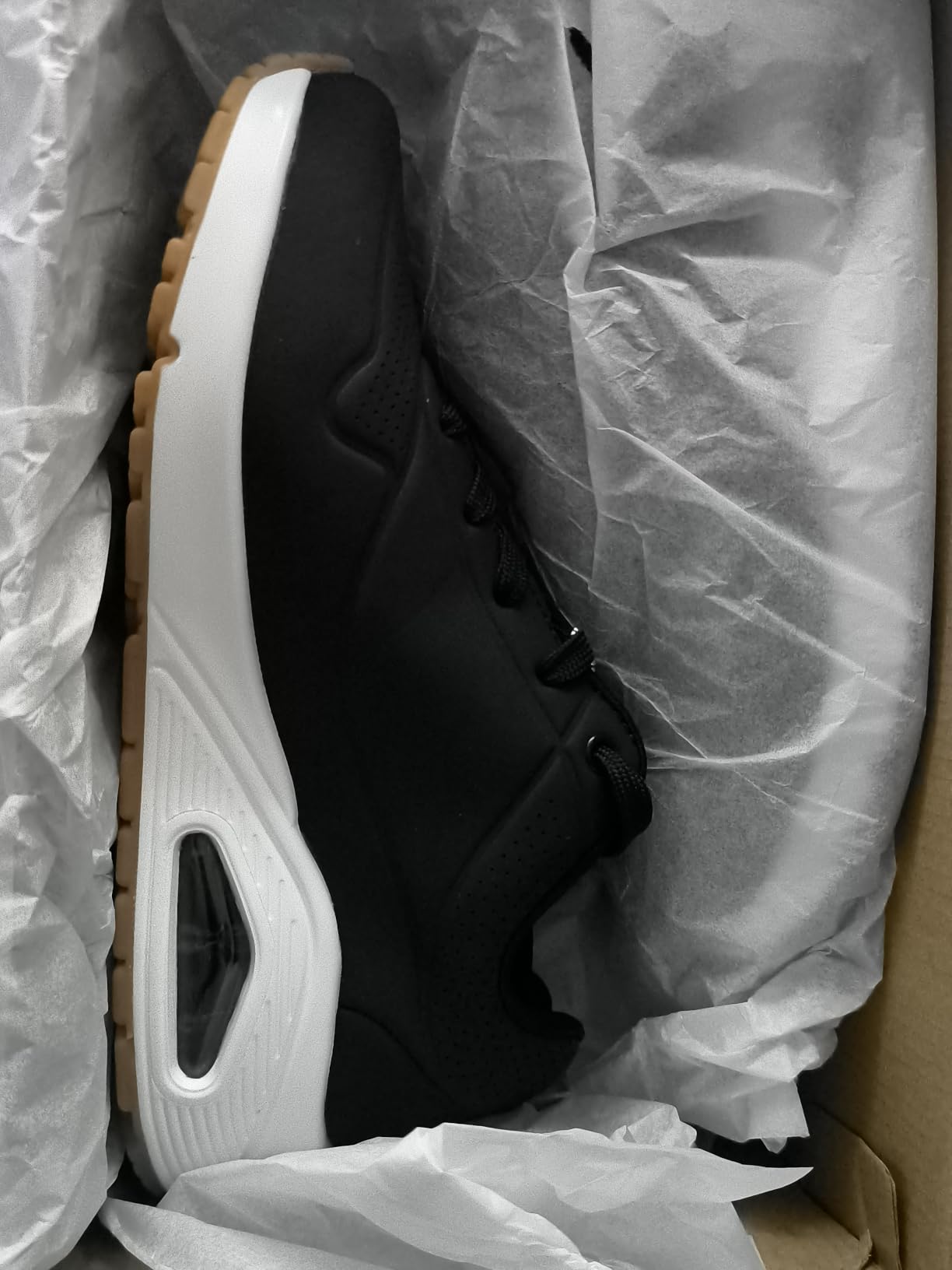 Skechers Women's UNO Stand on Air Sneaker customer photo 2