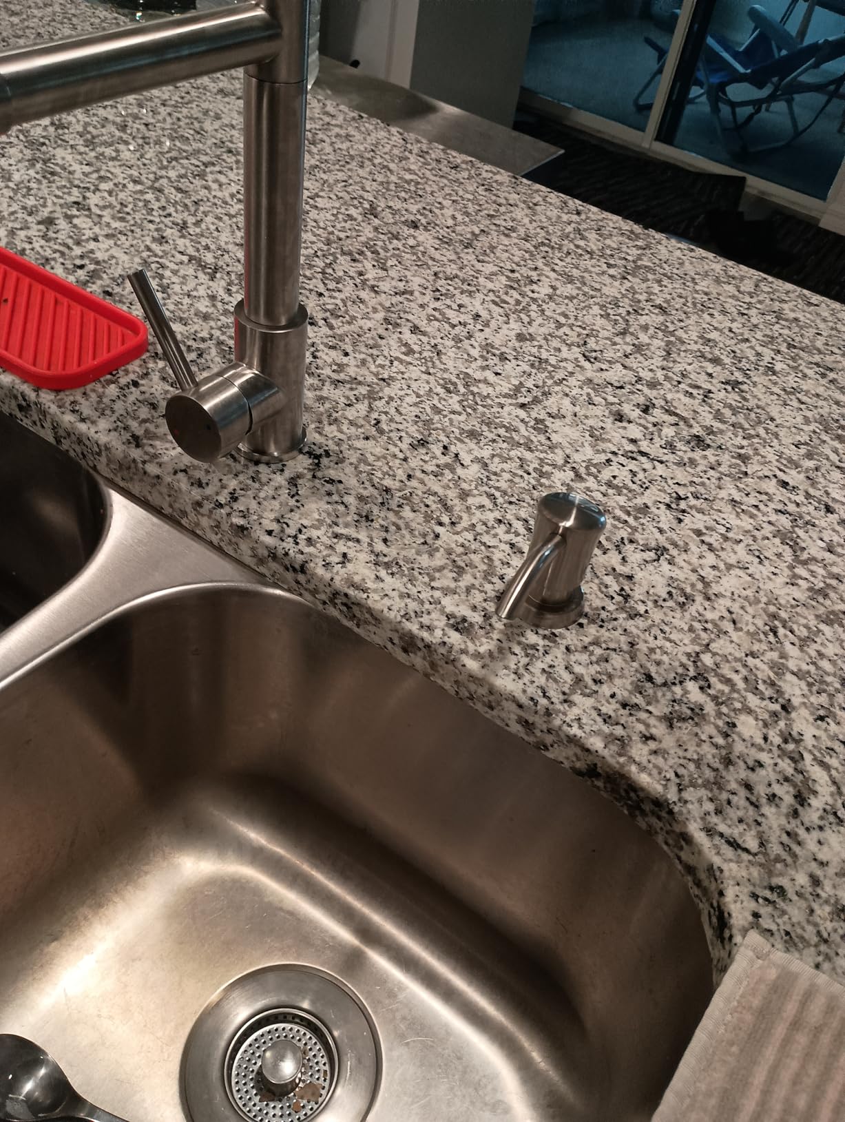 GAGALIFE Dish Soap Dispenser for Kitchen Sink, 17 oz Bottle, Brushed Nickel | Refills From The Top, No-Leak ABS Pump, DIY Installation, 360° Swivel, Fits 1-1.5 in Sink Holes; for Dish Soap or Lotion customer photo 1