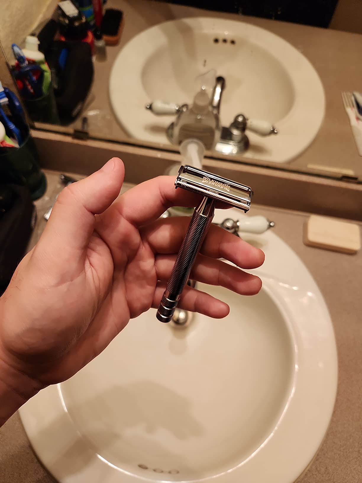 Wilkinson Sword Double Edge Safety Razor, 1 Metal Handle & 5 Razor Blades customer photo 1
