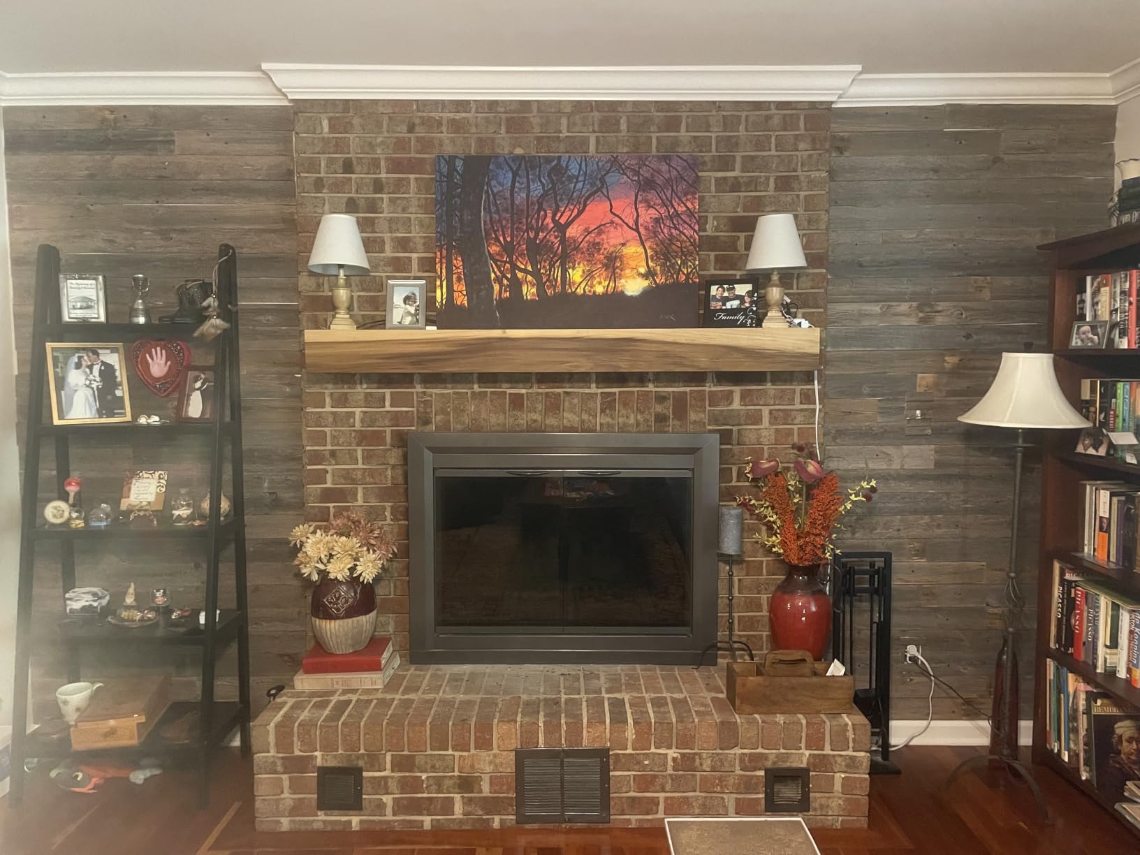 Rockin' Wood Real Wood Nail Up Application Rustic Reclaimed Naturally Weathered Barn Wood Accent Paneling Board Planks for Home Walls (8 Square feet) customer photo 1