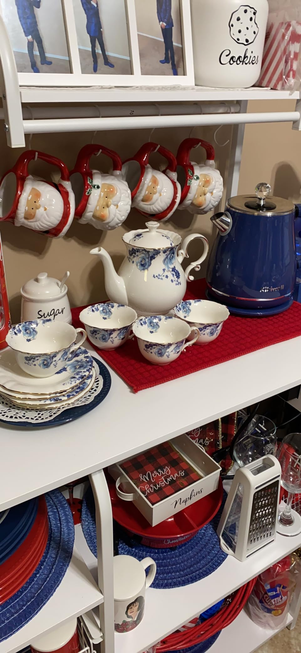European Style Ceramic Flower Teapot Coffee Pot Water Pot Porcelain Gift Large 5.5 Cups (1, Blue and White) customer photo 2