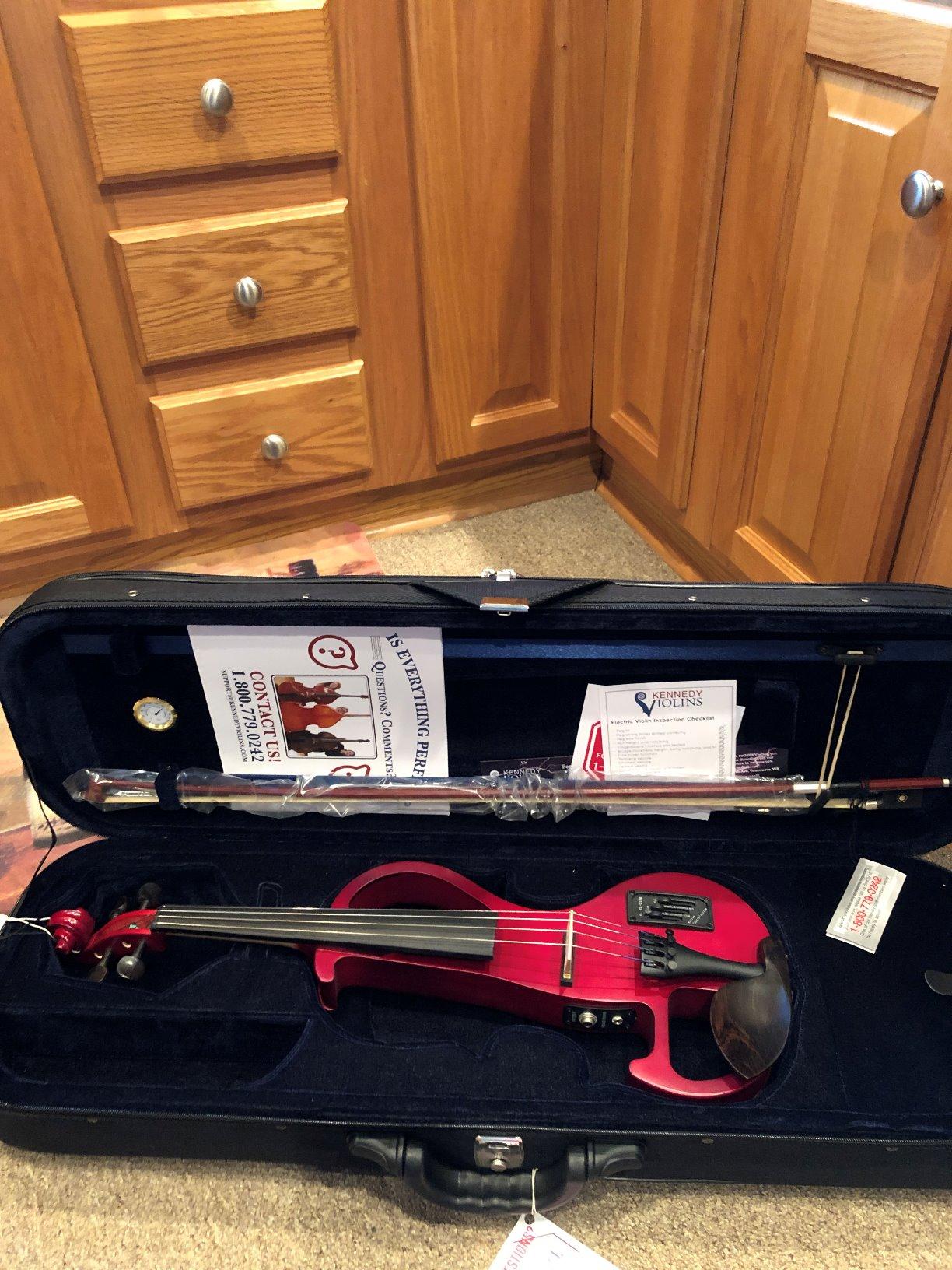 Electric Violin Bunnel Edge Outfit 4/4 Full Size (Clear) (BLACK) — With Carrying Case and Accessories - Mini Amp - Headphone Jack - Piezo Ceramic Pick-Up - from Kennedy Violins customer photo 2