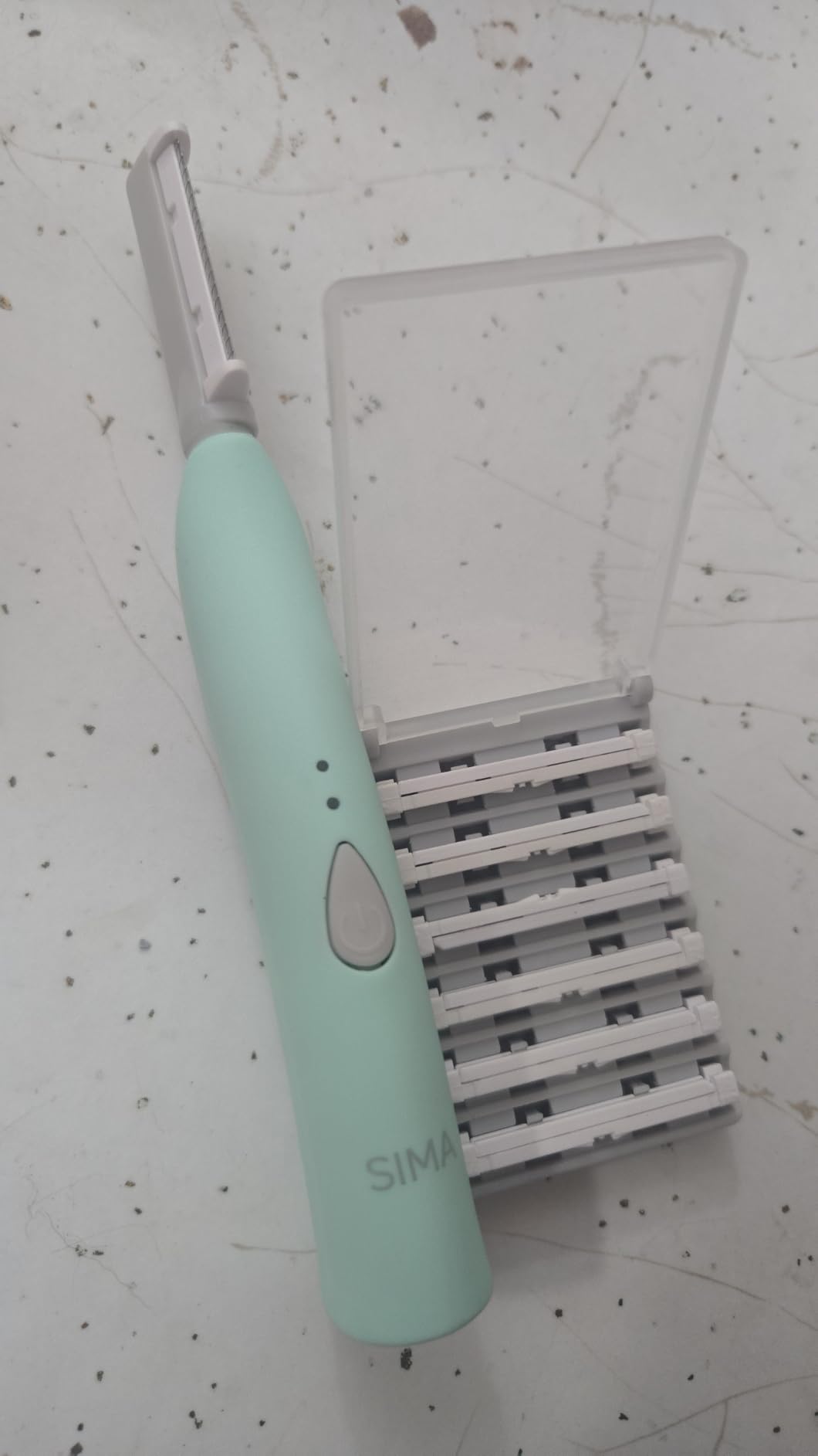 SPA SCIENCES - SIMA Patented Dermaplane Razor for Women Face customer photo 1
