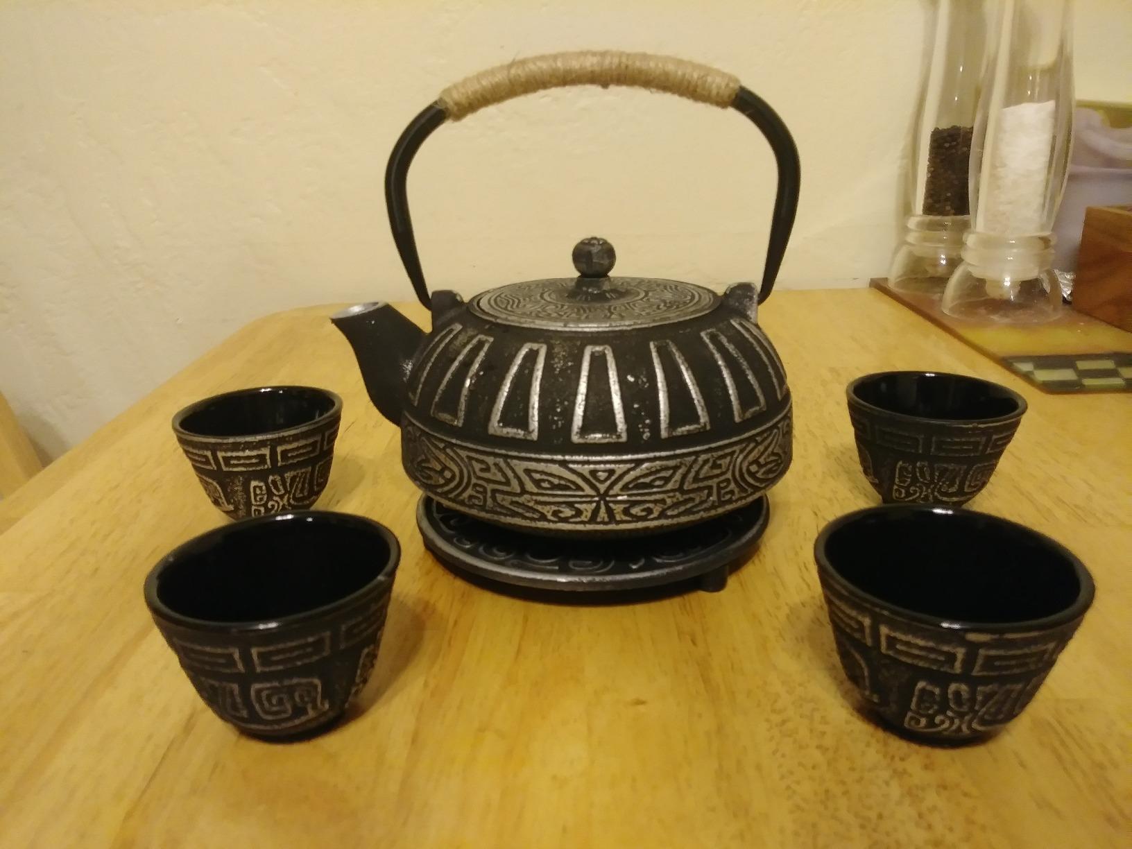 Japanese Style Cast Iron Teapot Set Tetsubin Kettle with Infuser, 4 Tea Cups Hemp Rope Asian Gift, Fish Scale Pattern, Blue customer photo 1