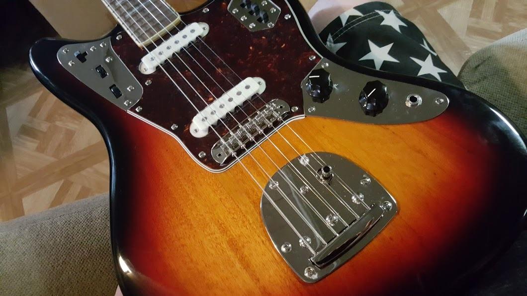 Squier Classic Vibe 70s Jaguar Electric Guitar, 3-Color Sunburst customer photo 1