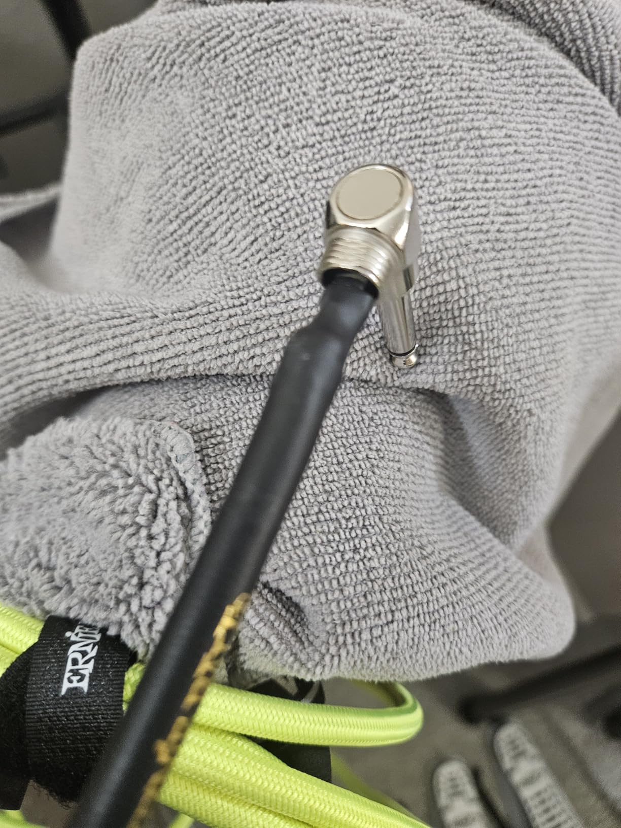 Ernie Ball Braided Instrument Cable, Straight/Angle, 10ft, Black (P06081) customer photo 2