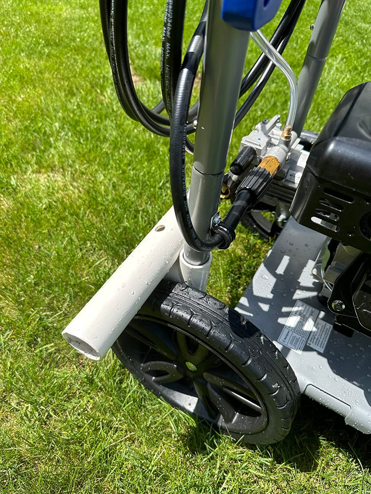 Westinghouse WPX3200 Gas Pressure Washer, 3200 PSI and 2.5 GPM, Onboard Soap Tank, Spray Gun and Wand, 5 Nozzle Set, for Cars/Fences/Driveways/Homes/Patios/Furniture customer photo 2