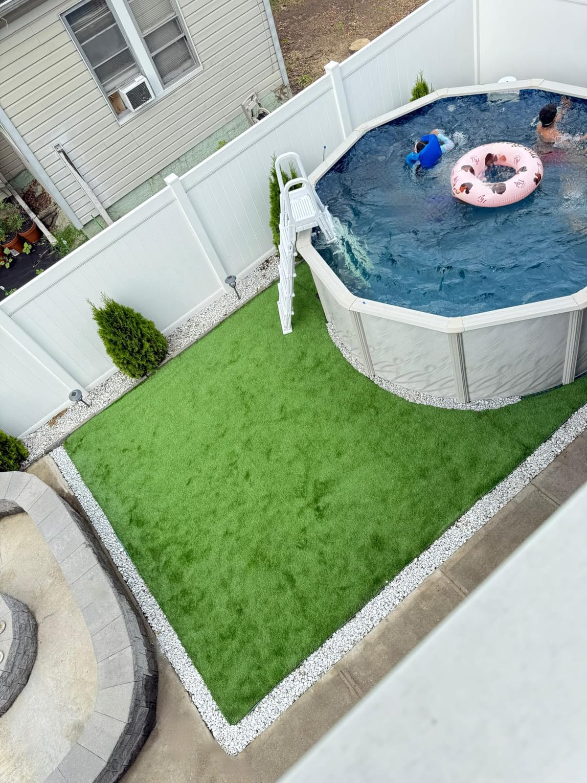 Lake Effect Pools 'Meadows' 27 ft Round Above Ground Swimming Pool customer photo 1
