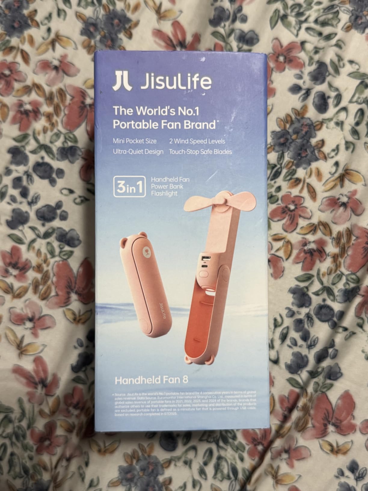 JISULIFE 3 IN 1 Portable Fan with Power Bank & Flashlight Featured customer photo 1