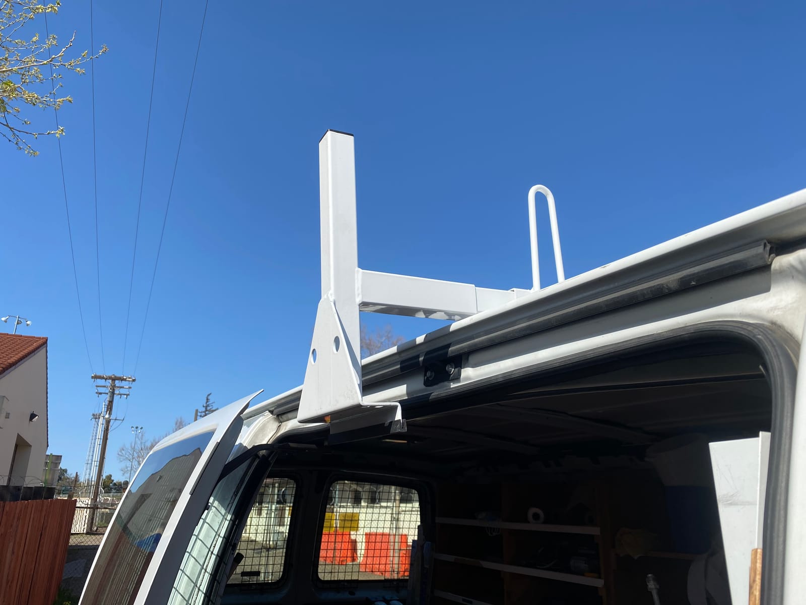 ECOTRIC Universal 750LBS Capacity 3 Bars Ladder Roof Racks 68