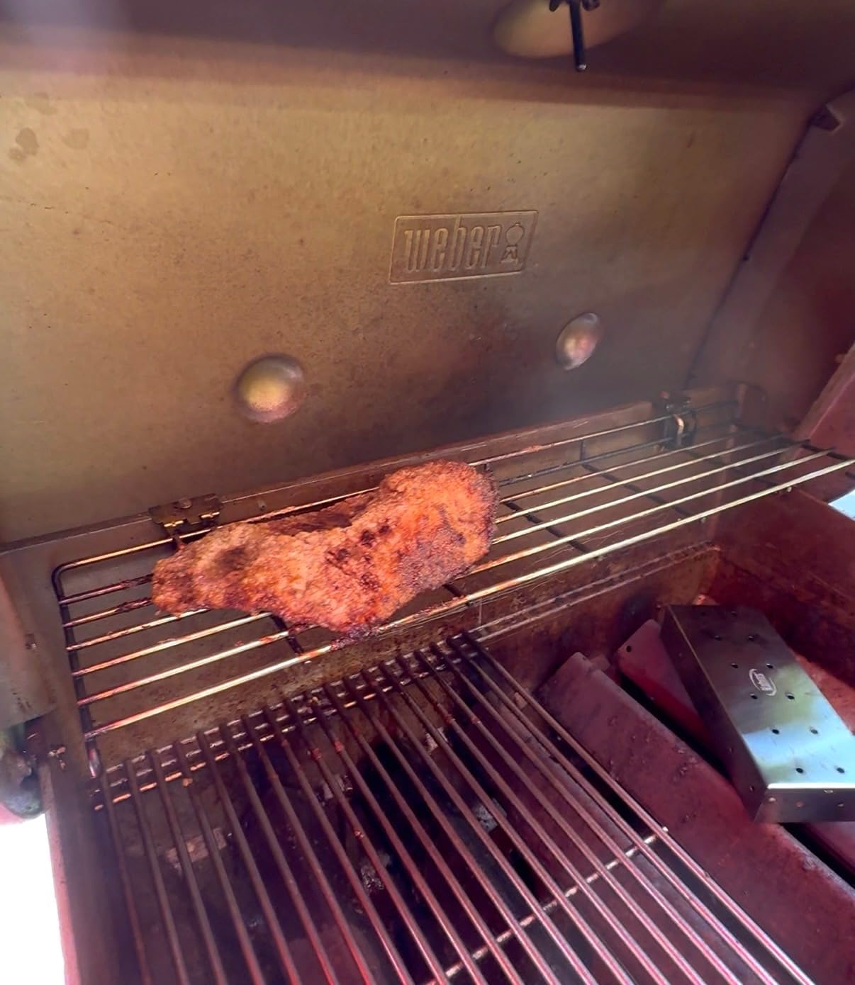 Kaluns Universal Stainless Steel Smoker Box, Gas or Charcoal Grill Smoke Box customer photo 2