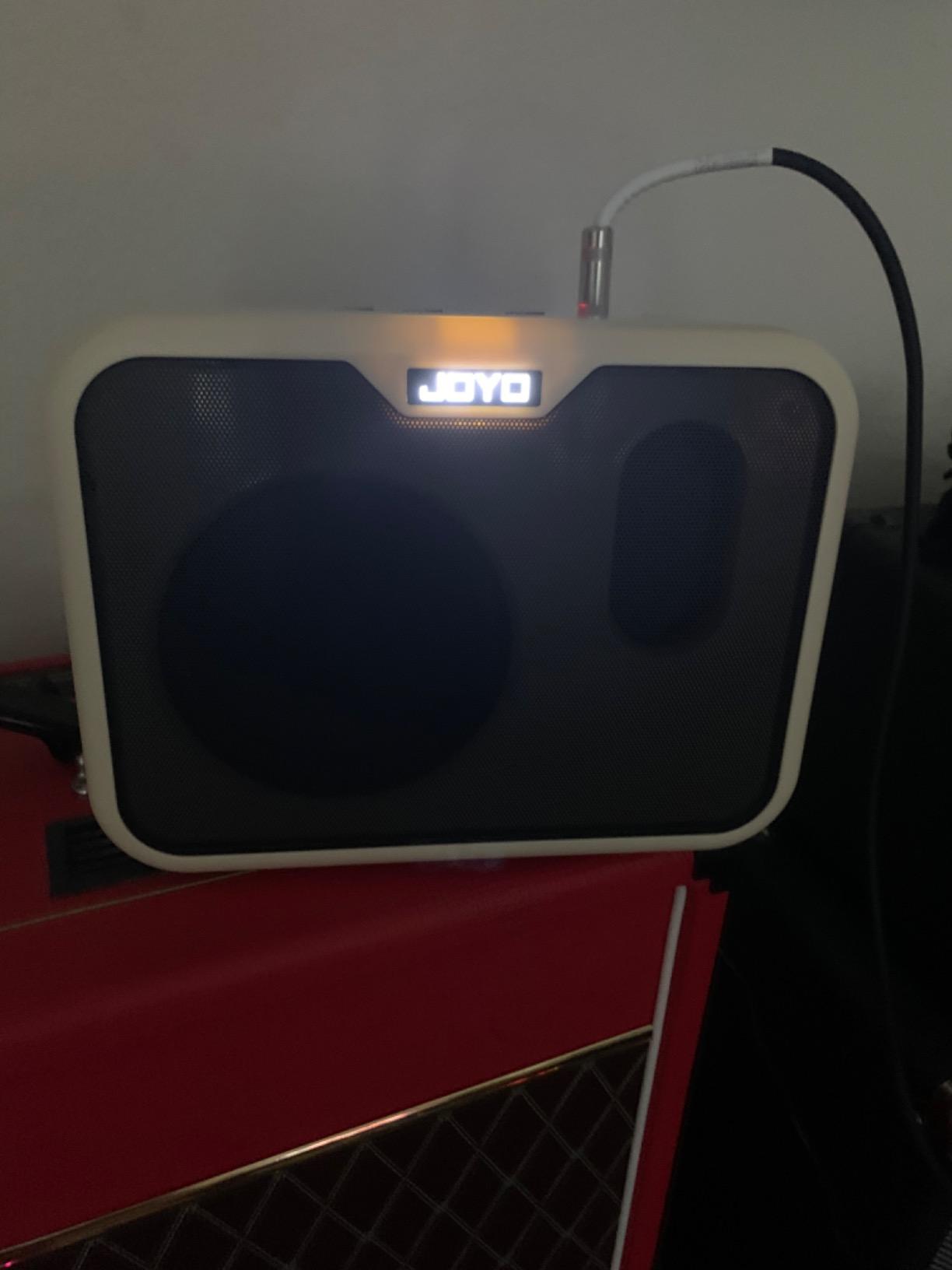 JOYO 10W Mini Bass Amp Bass Guitar Practice Amp Combo Bass Amplifier Portable Small Battery Powered Bass Amp Dual Channel (MA-10B) customer photo 1