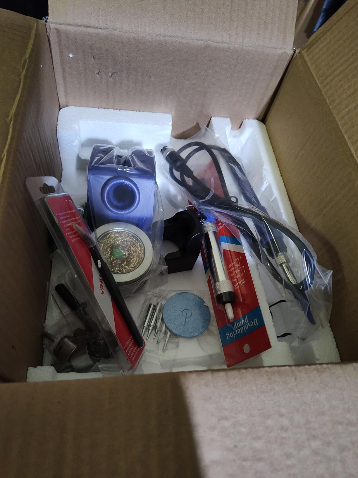 YIHUA 862BD+ SMD ESD Safe 2 in 1 Soldering Iron Hot Air Rework Station customer photo 1