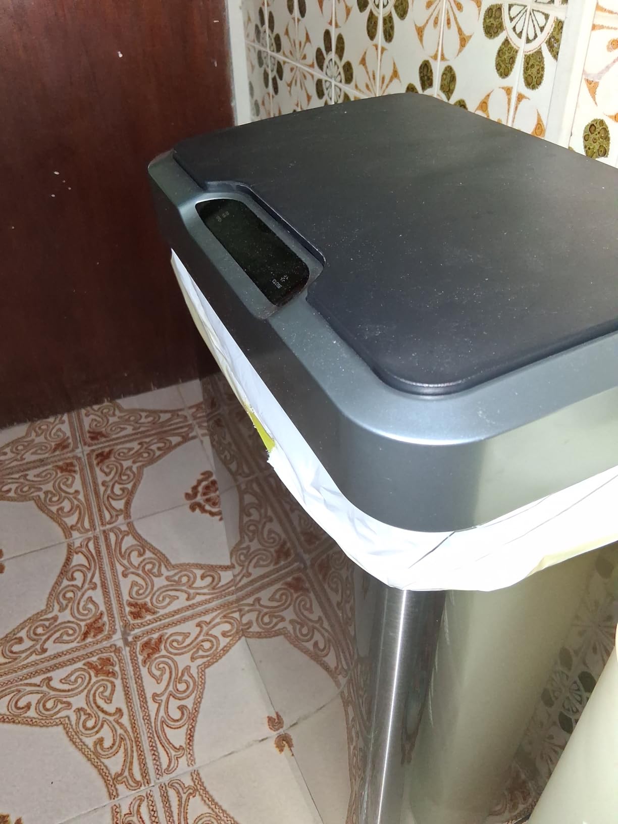 EKO Mirage-T 50 Liter / 13.2 Gallon Touchless Rectangular Motion Sensor Trash Can or Recycling Bin, Brushed Stainless Steel Finish customer photo 2