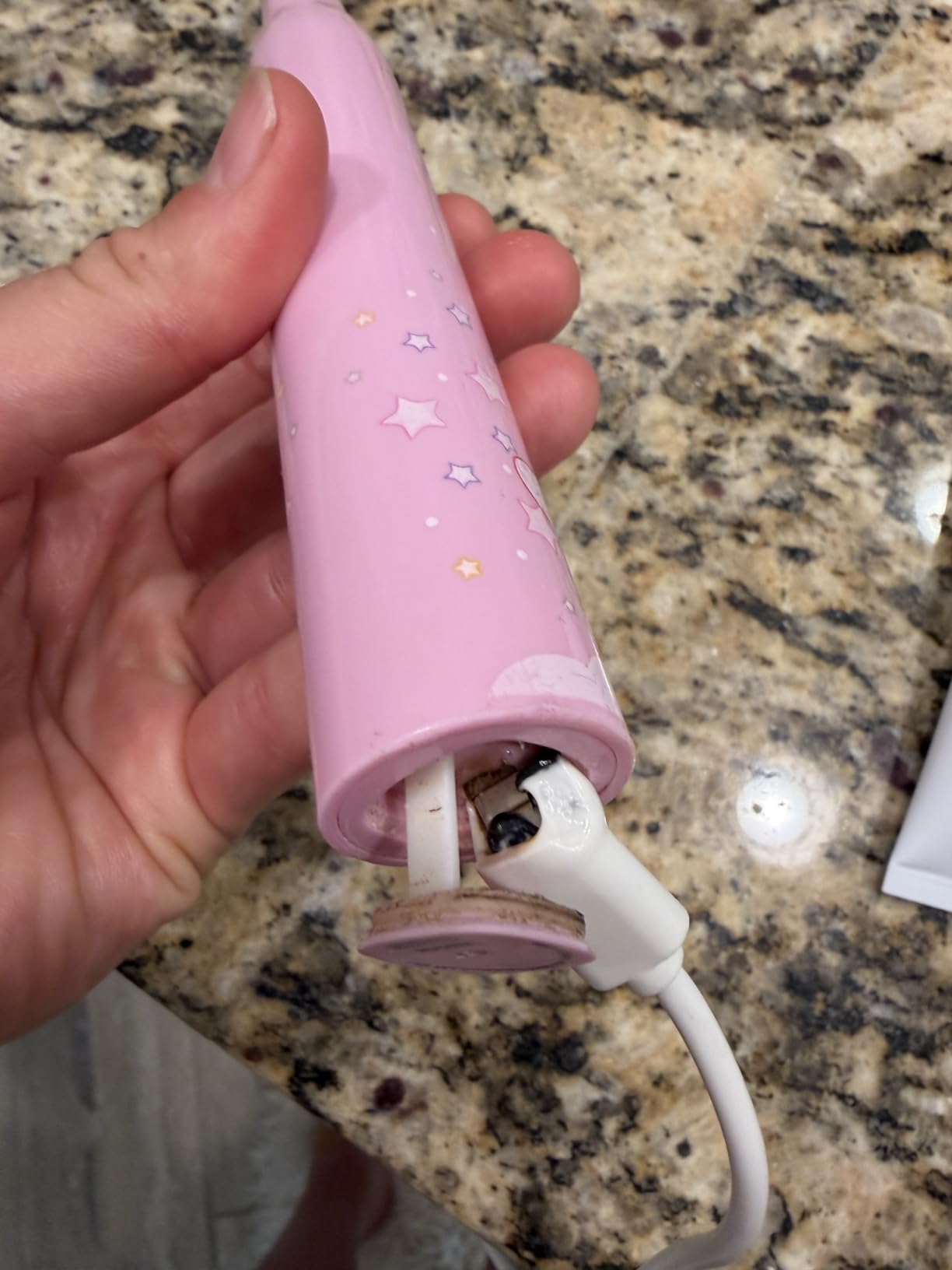 Vekkia Sonic Rechargeable Kids Electric Toothbrush(Blue) customer photo 2
