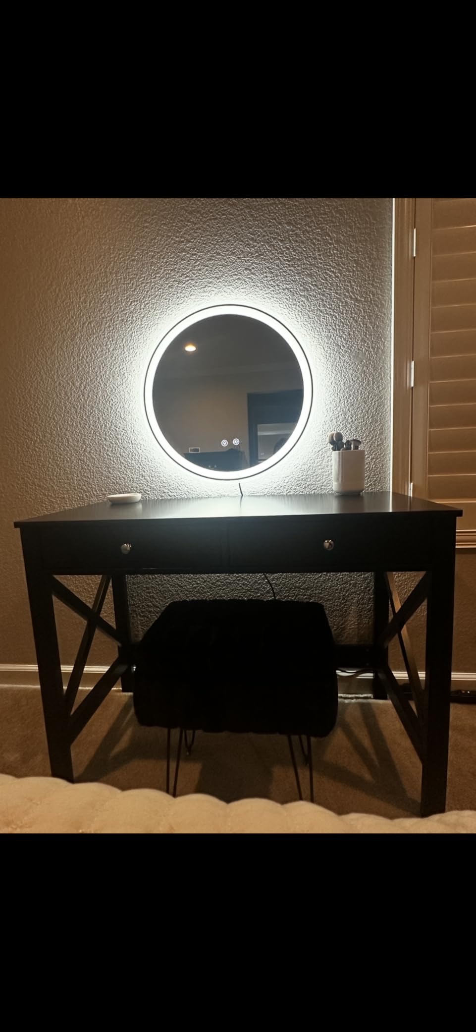 ChooChoo 39.4 Inches Farmhouse Computer Desk with 2 Drawers customer photo 1