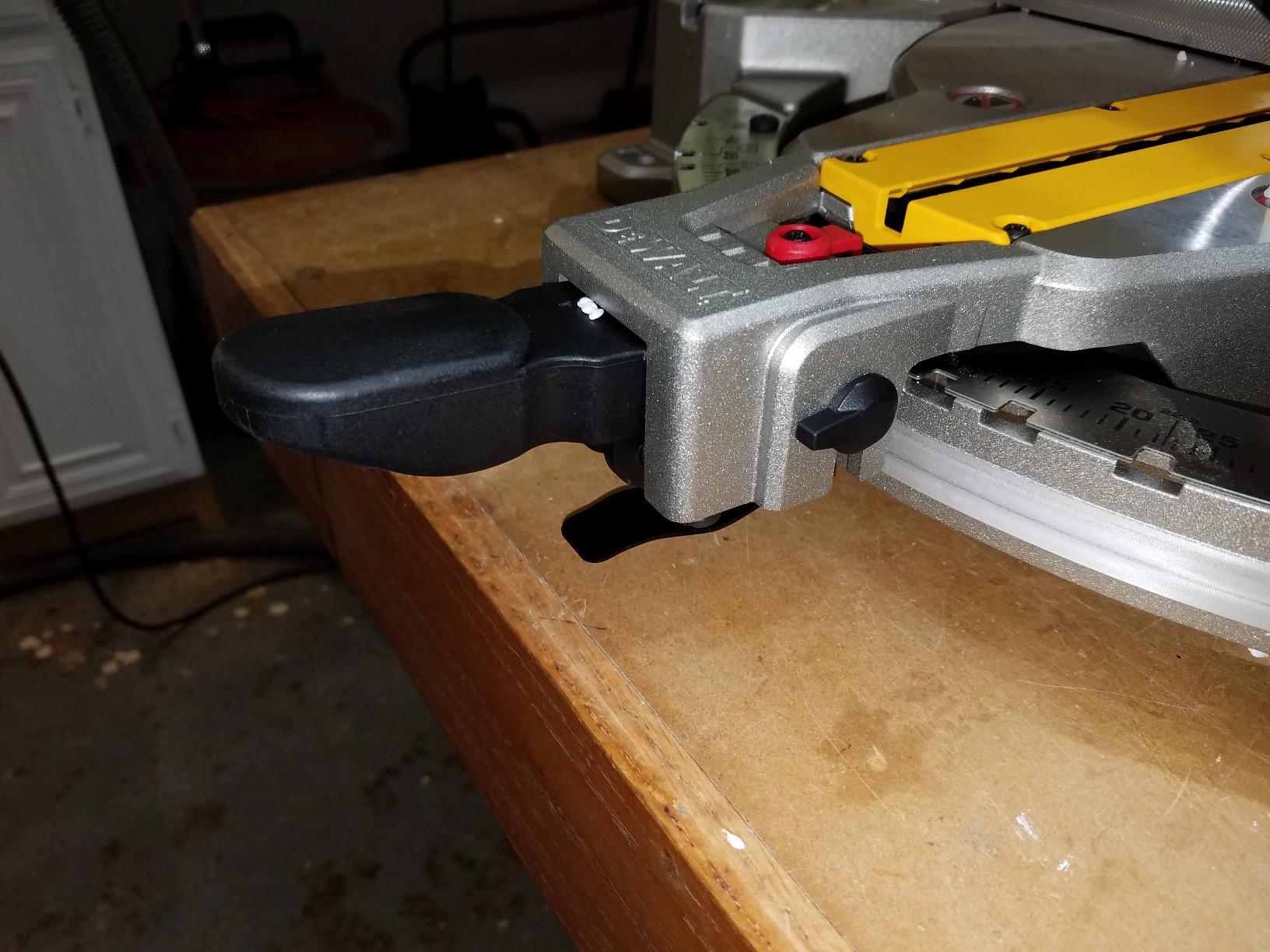 DEWALT Miter Saw, 12-Inch, Double Bevel, Compound, XPS Cutline, 15-Amp (DWS716XPS) customer photo 2