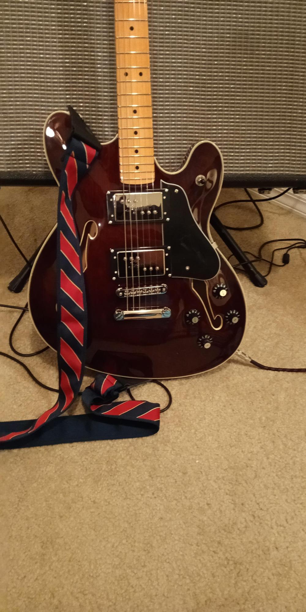 Squier Classic Vibe Starcaster Electric Guitar, with 2-Year Warranty, 3-Color Sunburst, Maple Fingerboard customer photo 2