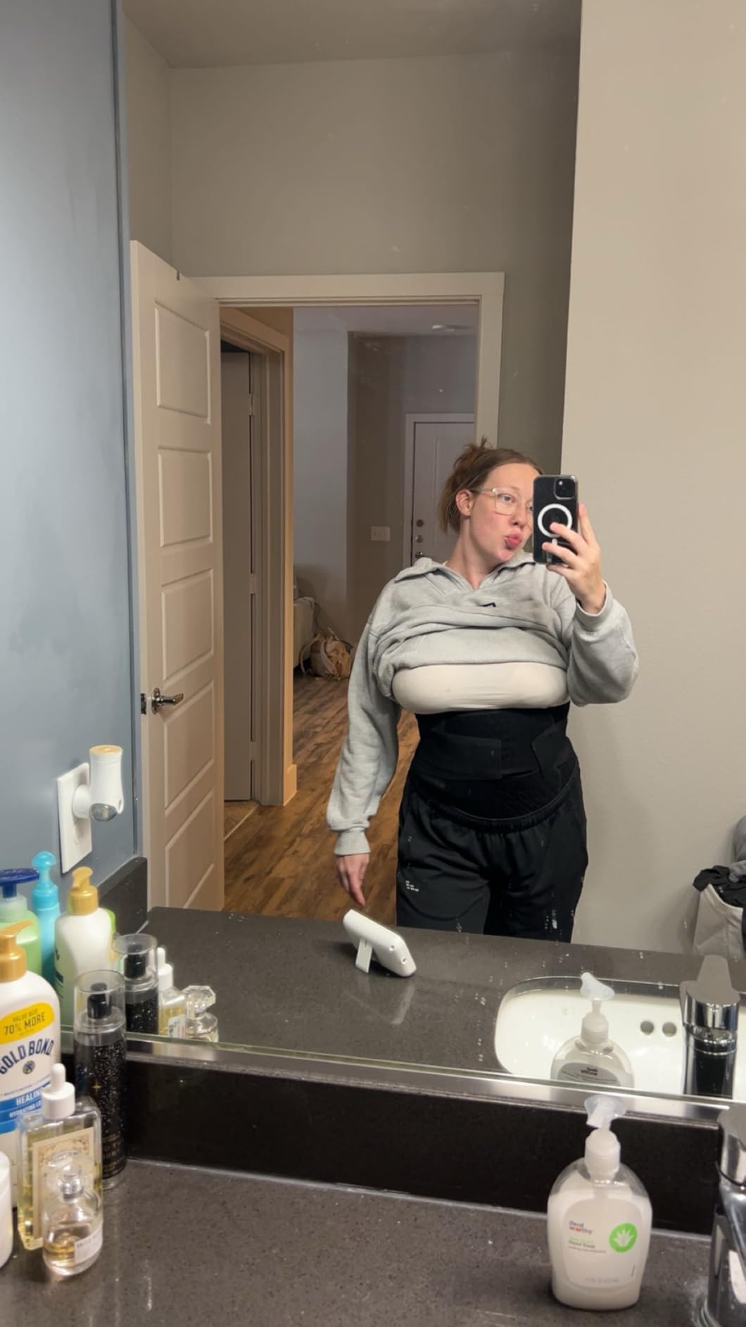 Postpartum Belly Band Support: 2 Adjustable Straps for Abdomen Compression customer photo 2